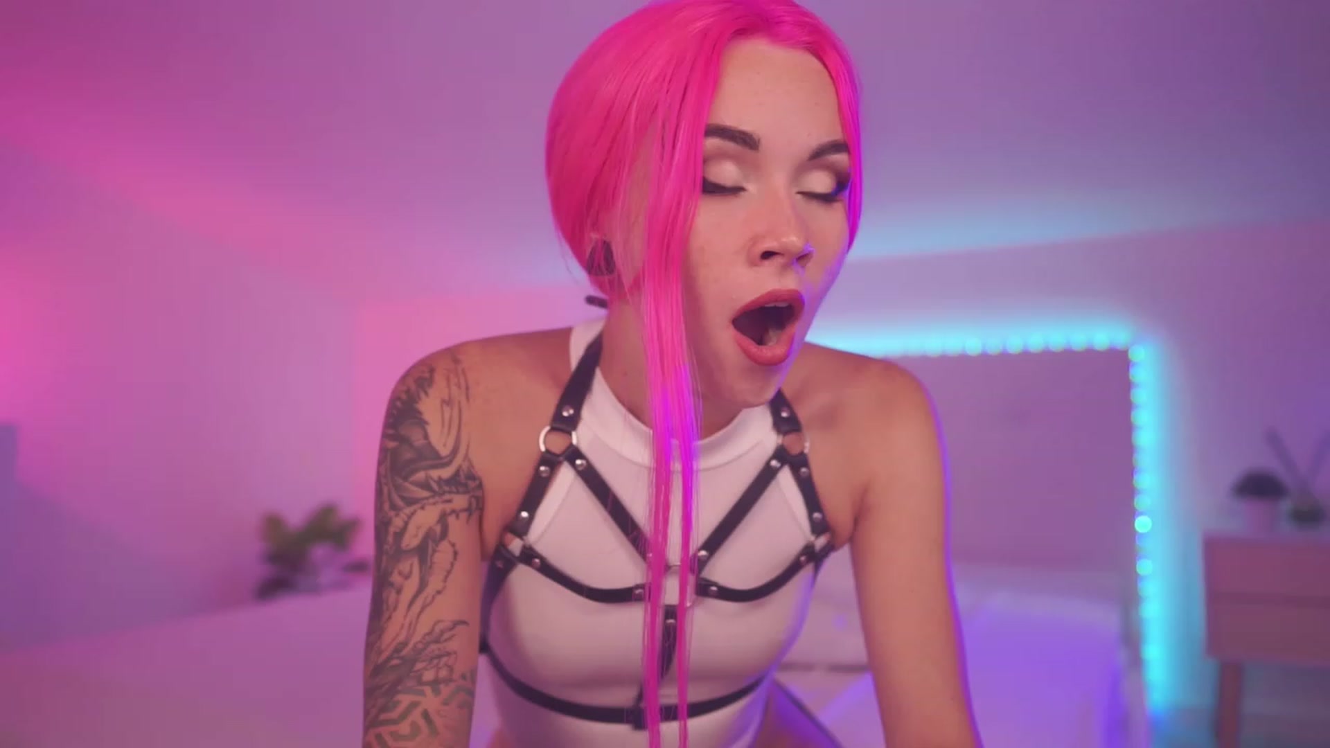Gallery image thumbnail from Sarah_Pink's myfreecams stream on, 06/29/2023, 18:11 image 2 of 20