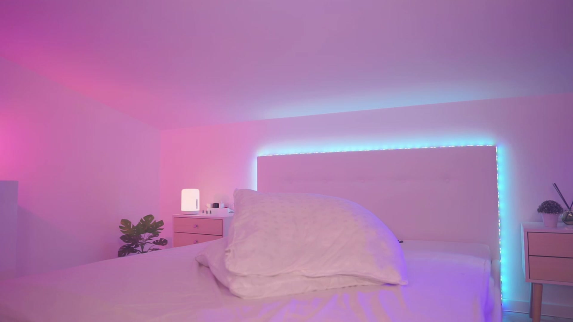 Gallery image thumbnail from Sarah_Pink's myfreecams stream on, 06/29/2023, 20:08 image 18 of 20