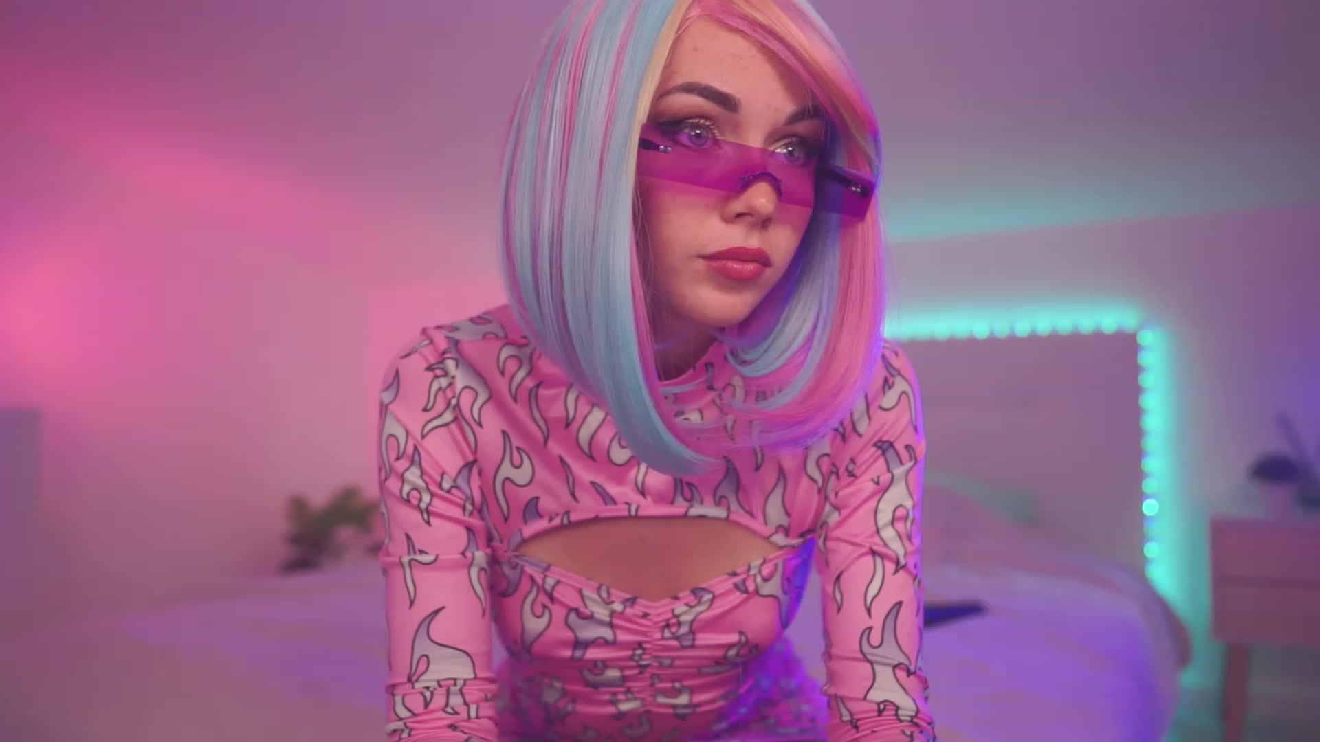 Gallery image thumbnail from Sarah_Pink's myfreecams stream on, 07/15/2023, 18:58 image 2 of 20