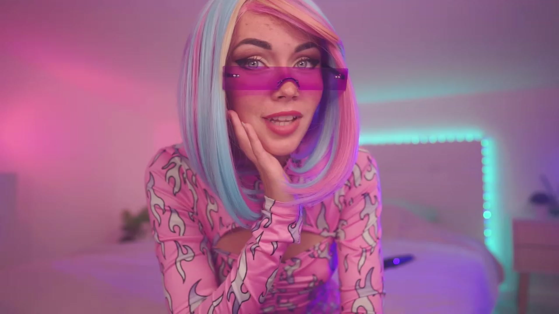 Gallery image thumbnail from Sarah_Pink's myfreecams stream on, 07/15/2023, 18:58 image 5 of 20