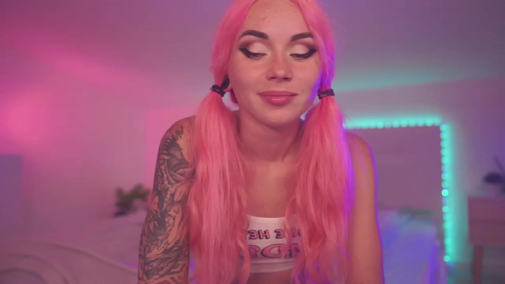 Gallery image thumbnail from Sarah_Pink's myfreecams stream on, 07/21/2023, 20:50 image 3 of 20