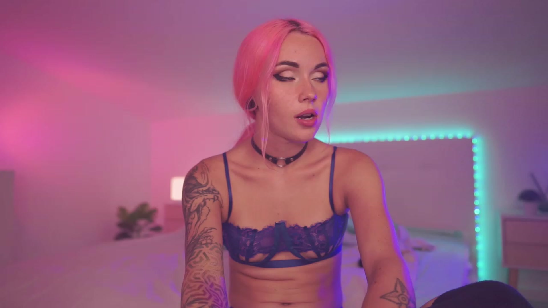 Gallery image thumbnail from Sarah_Pink's myfreecams stream on, 07/22/2023, 20:03 image 3 of 20