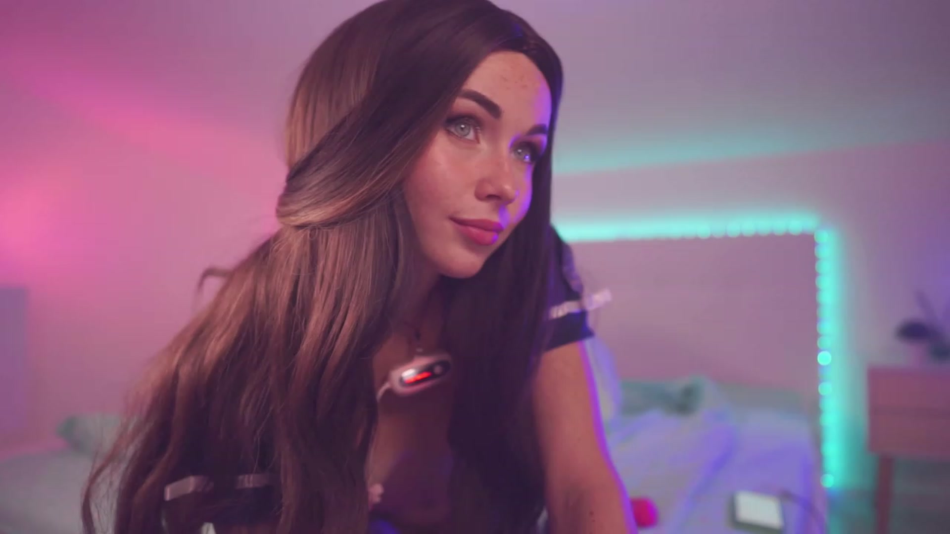 Gallery image thumbnail from Sarah_Pink's myfreecams stream on, 08/03/2023, 18:33 image 12 of 20