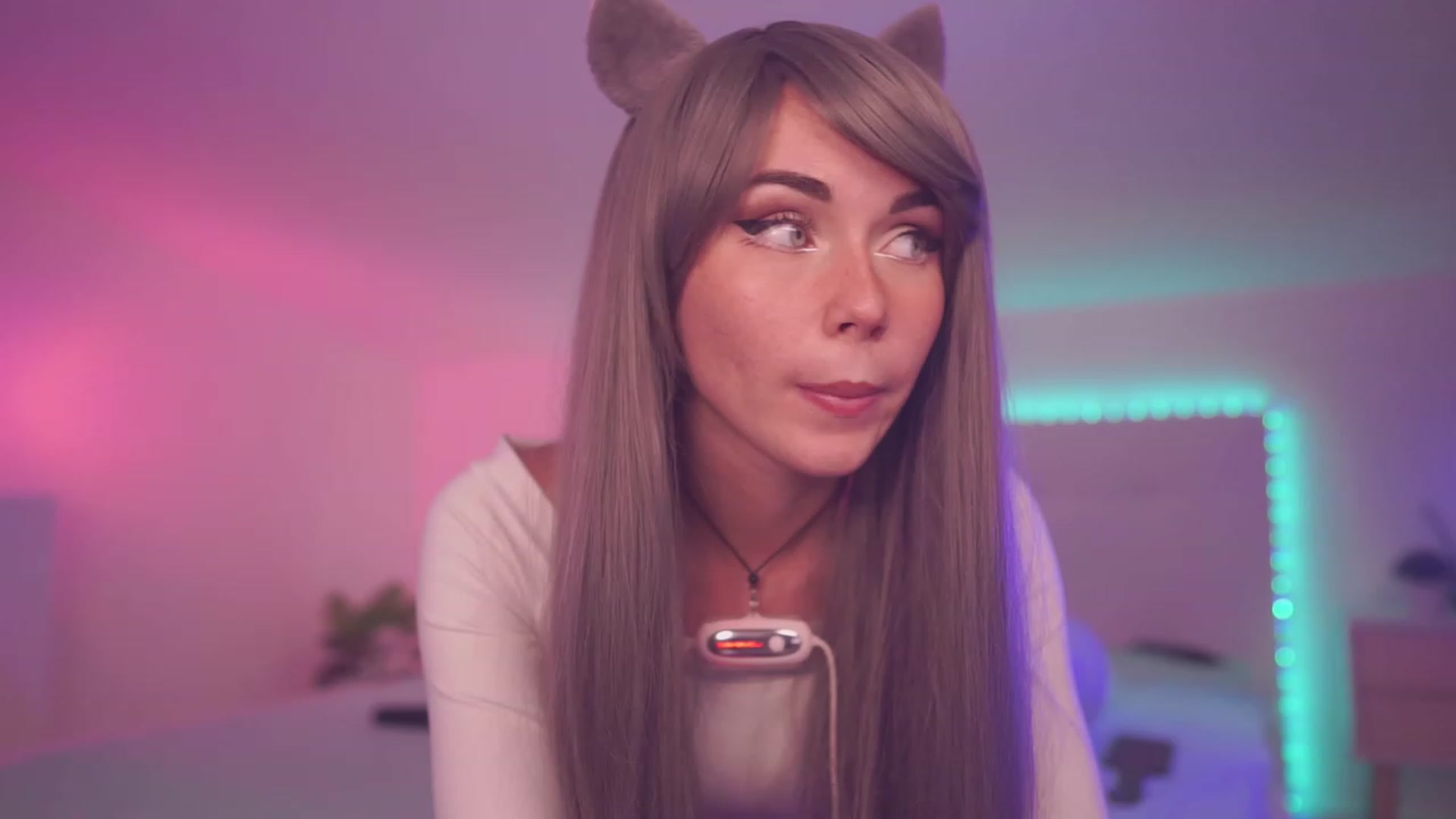 Gallery image thumbnail from Sarah_Pink's myfreecams stream on, 08/05/2023, 19:48 image 11 of 20
