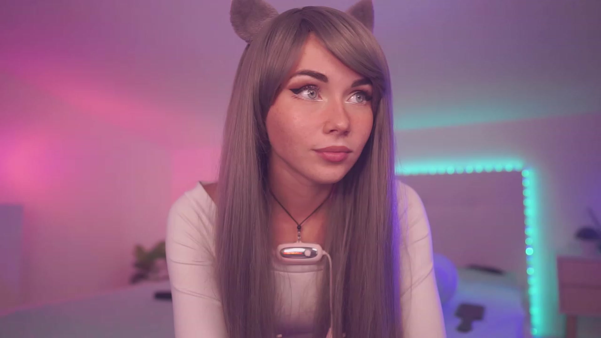 Gallery image thumbnail from Sarah_Pink's myfreecams stream on, 08/05/2023, 19:48 image 8 of 20