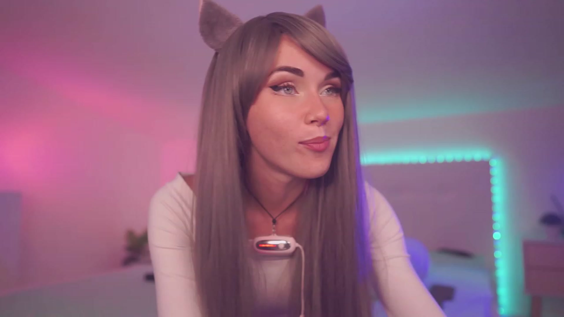 Gallery image thumbnail from Sarah_Pink's myfreecams stream on, 08/05/2023, 19:48 image 7 of 20