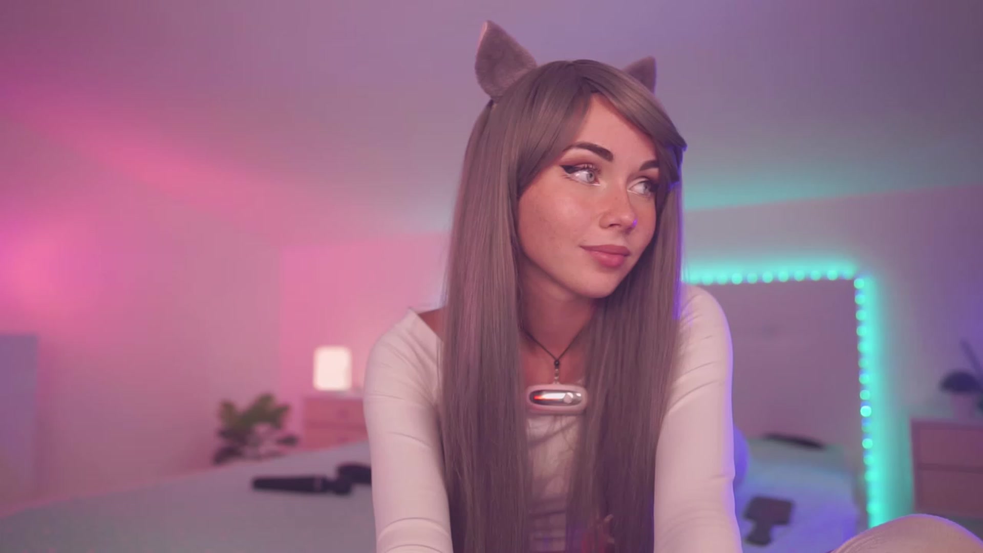 Gallery image thumbnail from Sarah_Pink's myfreecams stream on, 08/05/2023, 19:48 image 19 of 20