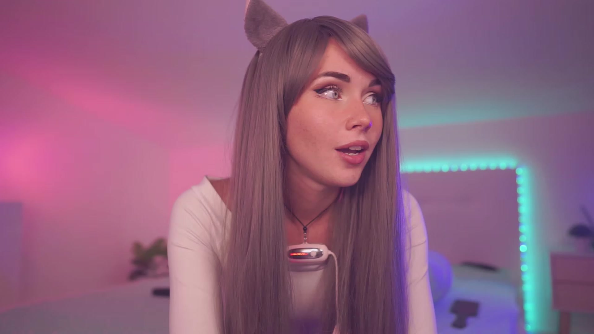 Gallery image thumbnail from Sarah_Pink's myfreecams stream on, 08/05/2023, 19:48 image 3 of 20