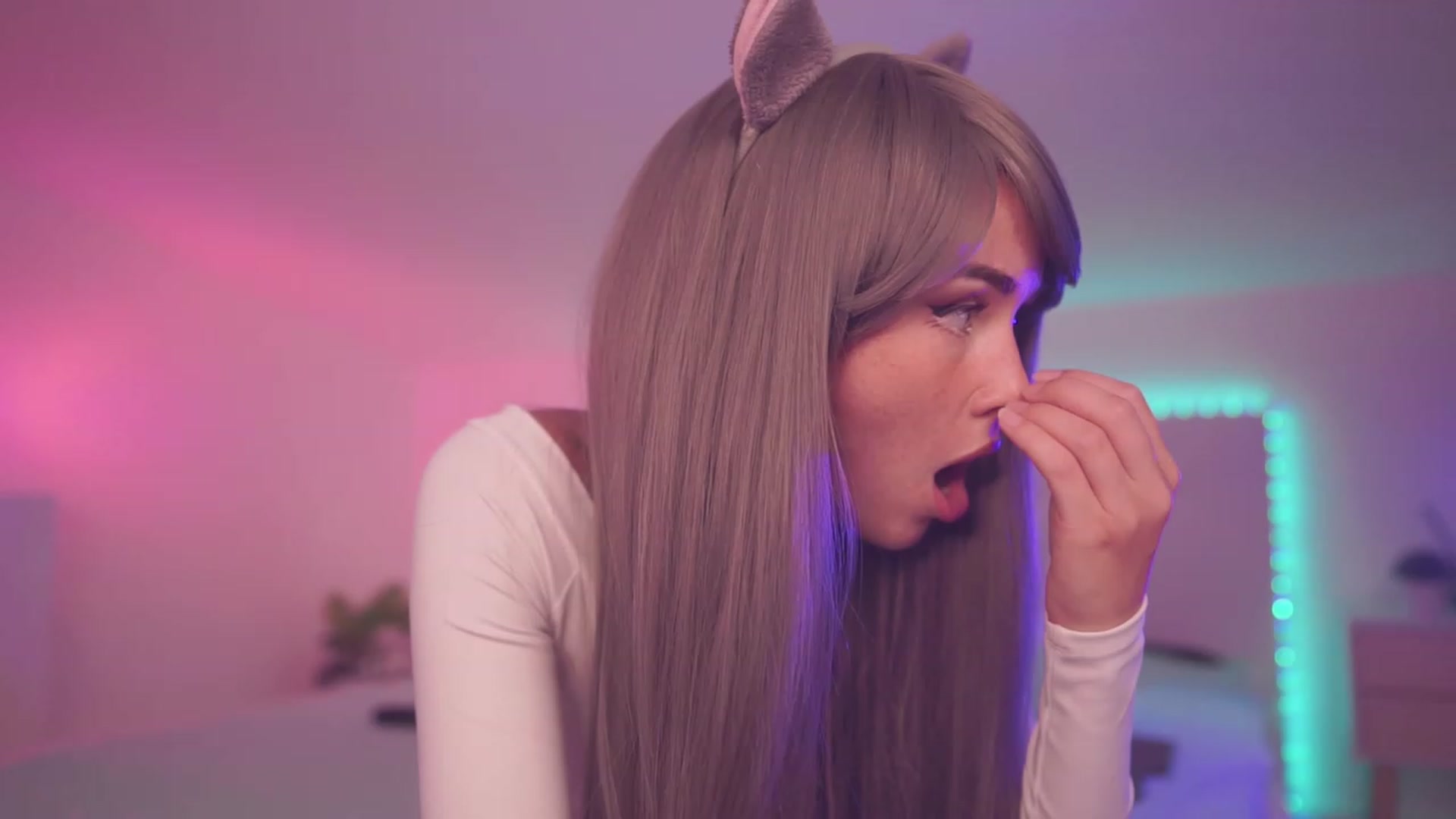 Gallery image thumbnail from Sarah_Pink's myfreecams stream on, 08/05/2023, 19:48 image 12 of 20