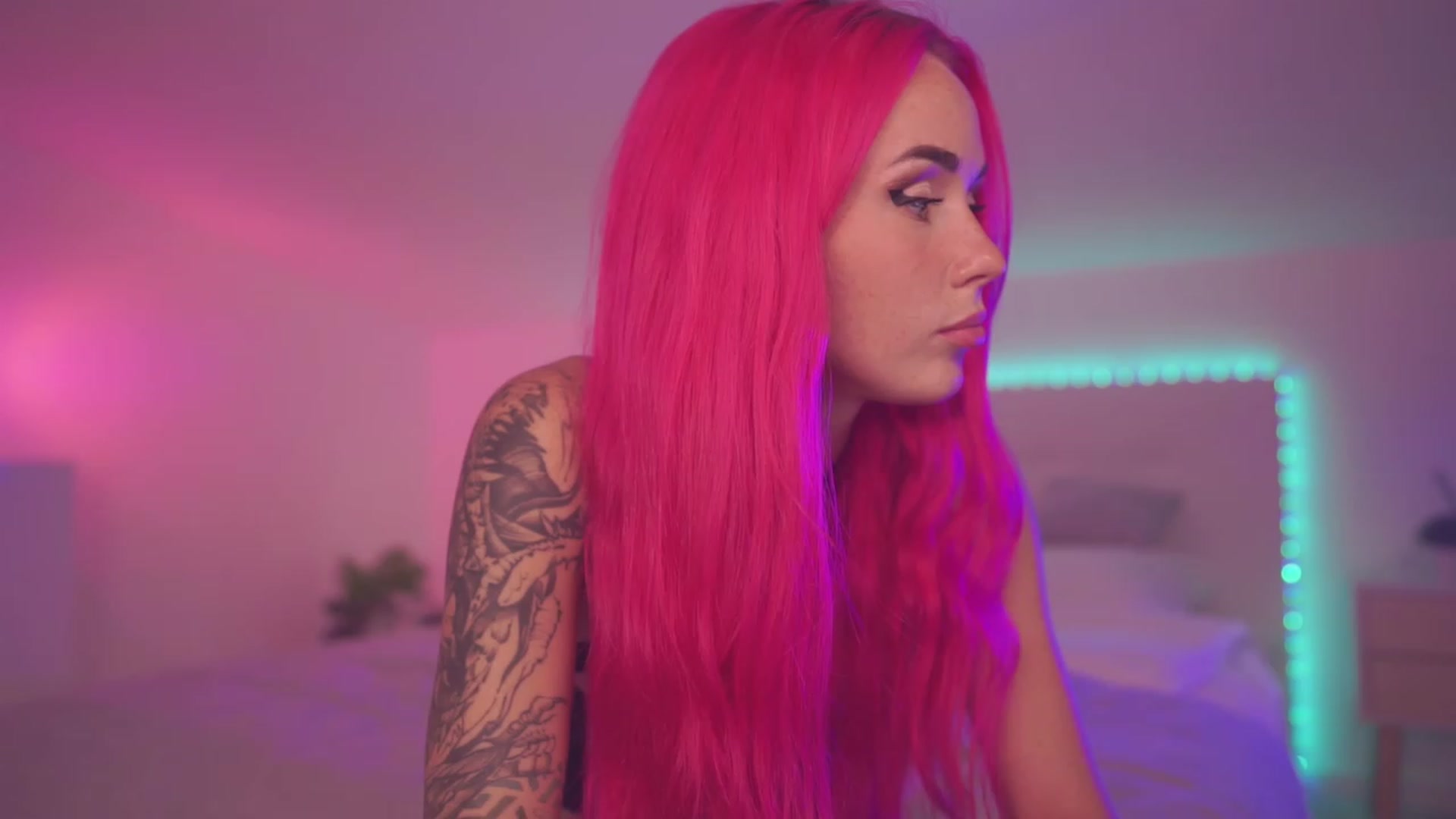 Gallery image thumbnail from Sarah_Pink's myfreecams stream on, 08/11/2023, 17:14 image 1 of 20