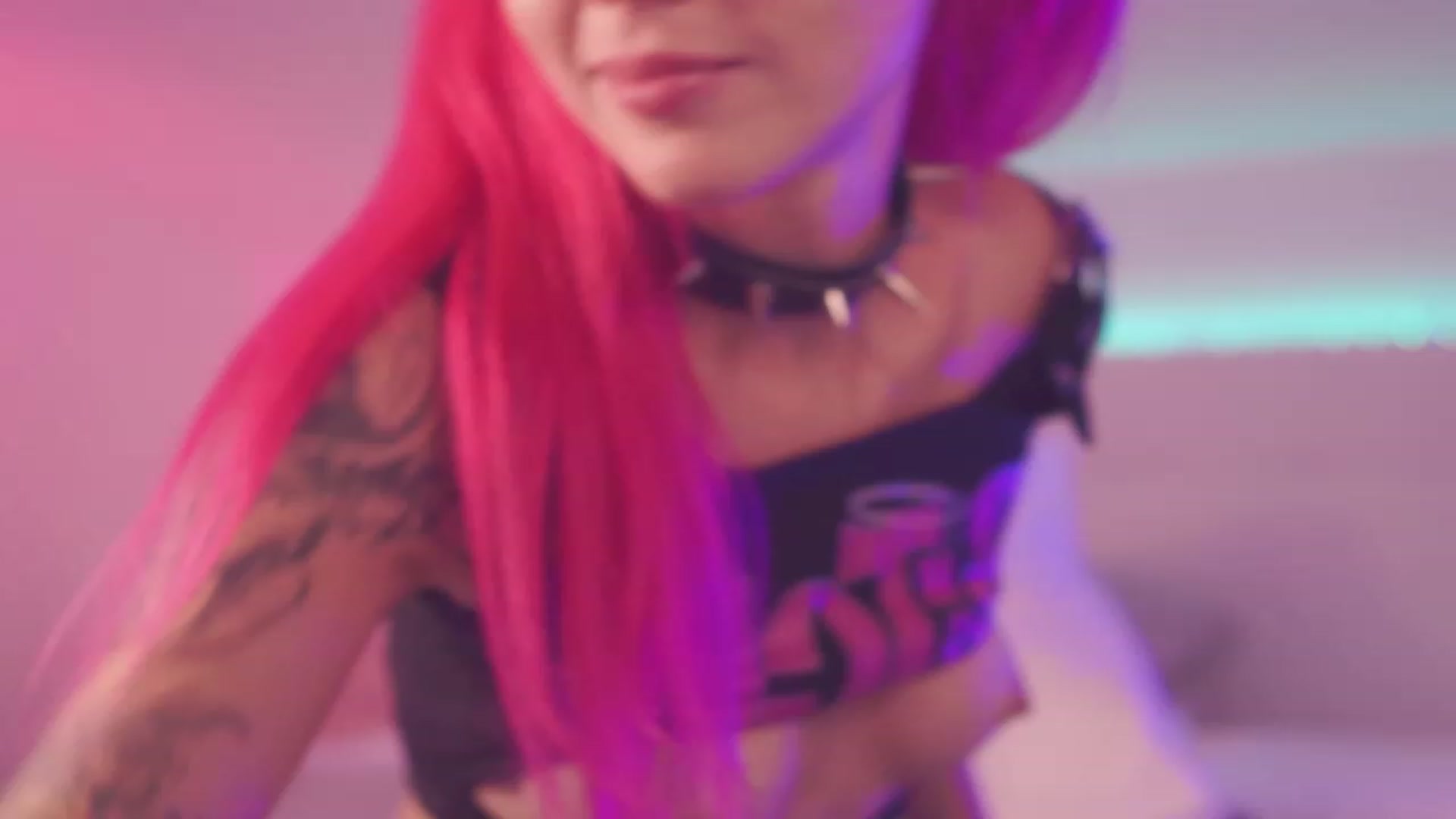 Gallery image thumbnail from Sarah_Pink's myfreecams stream on, 08/12/2023, 19:51 image 7 of 20