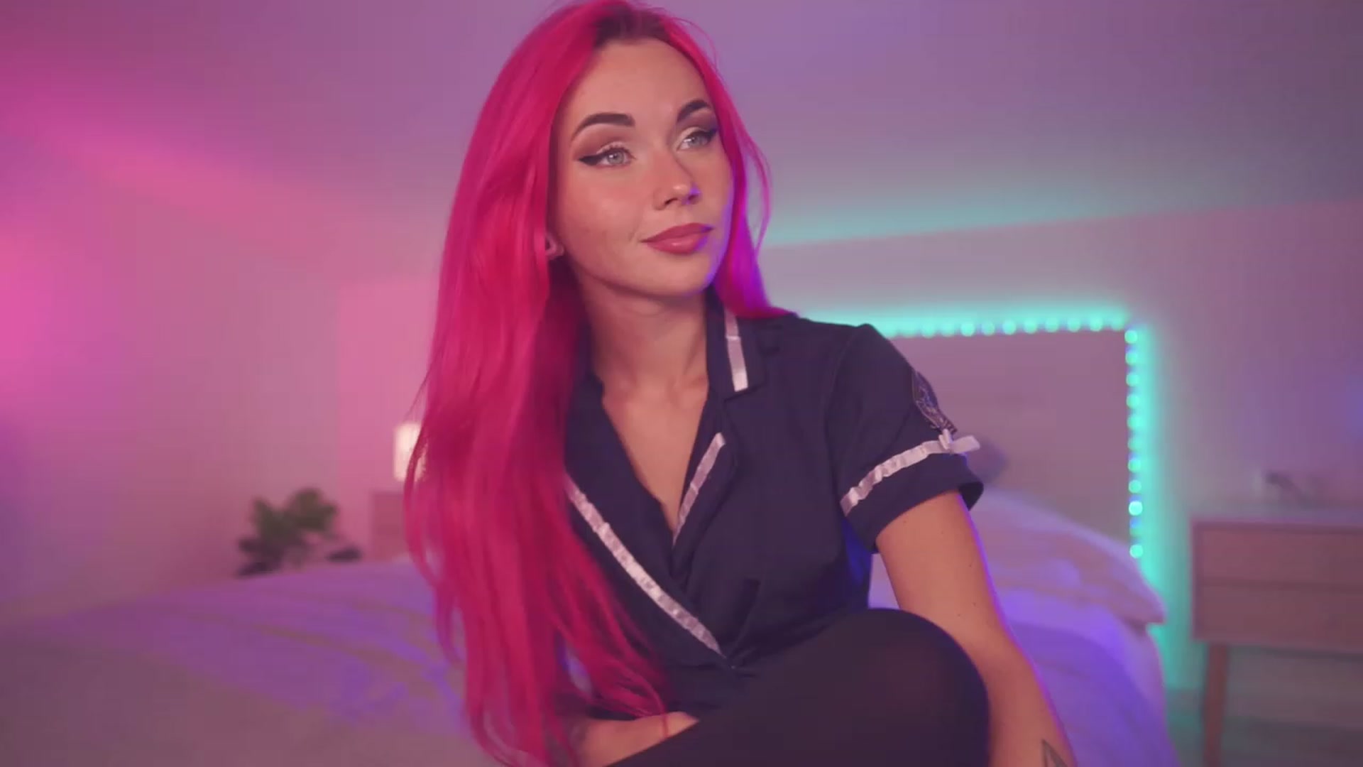 Gallery image thumbnail from Sarah_Pink's myfreecams stream on, 08/27/2023, 17:58 image 18 of 20