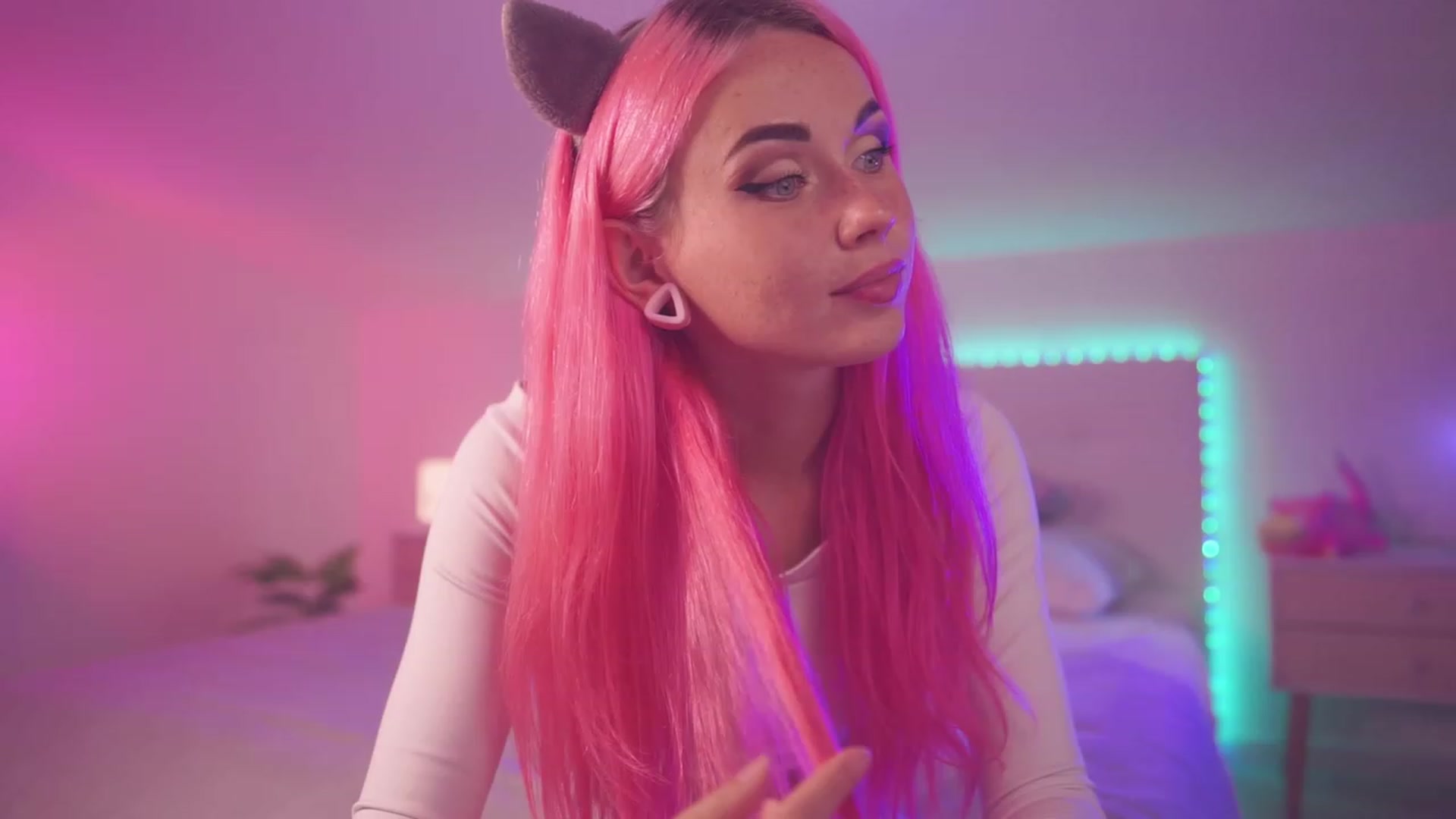 Gallery image thumbnail from Sarah_Pink's myfreecams stream on, 09/15/2023, 19:05 image 4 of 20