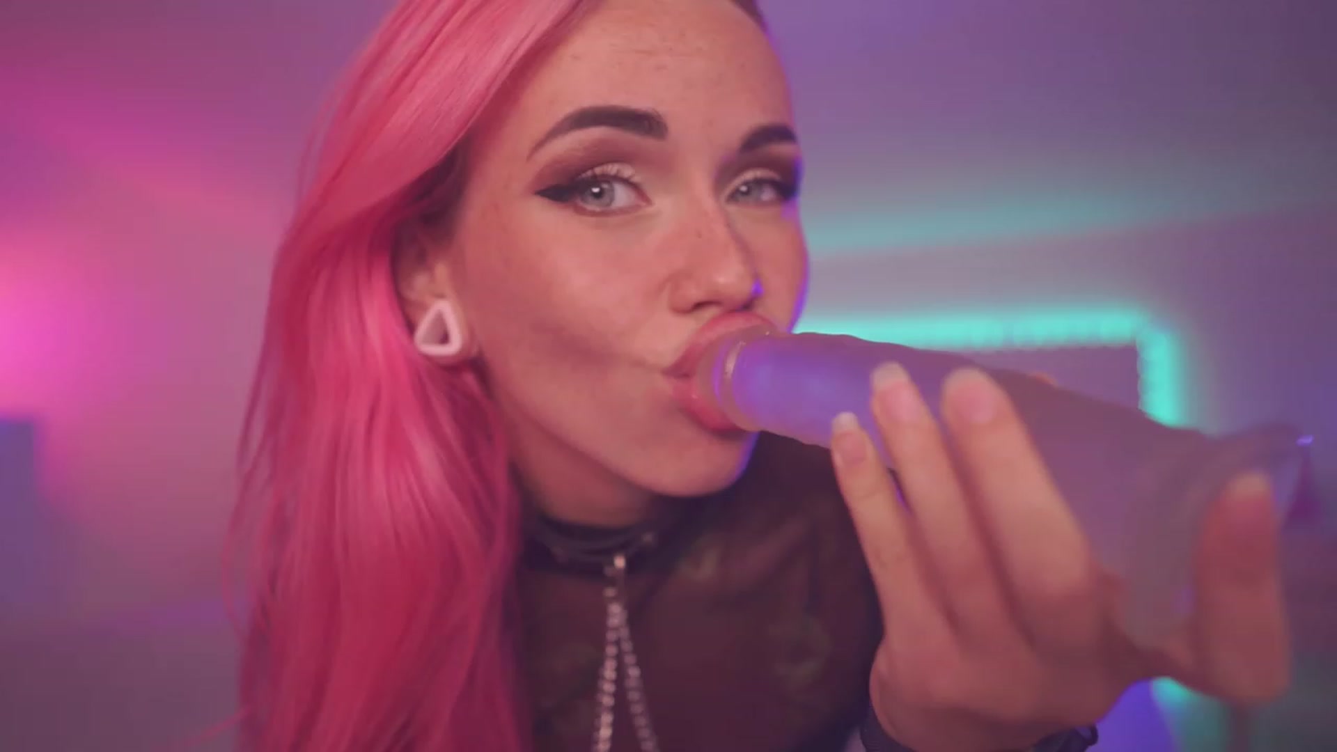 Gallery image thumbnail from Sarah_Pink's myfreecams stream on, 09/16/2023, 19:09 image 18 of 20