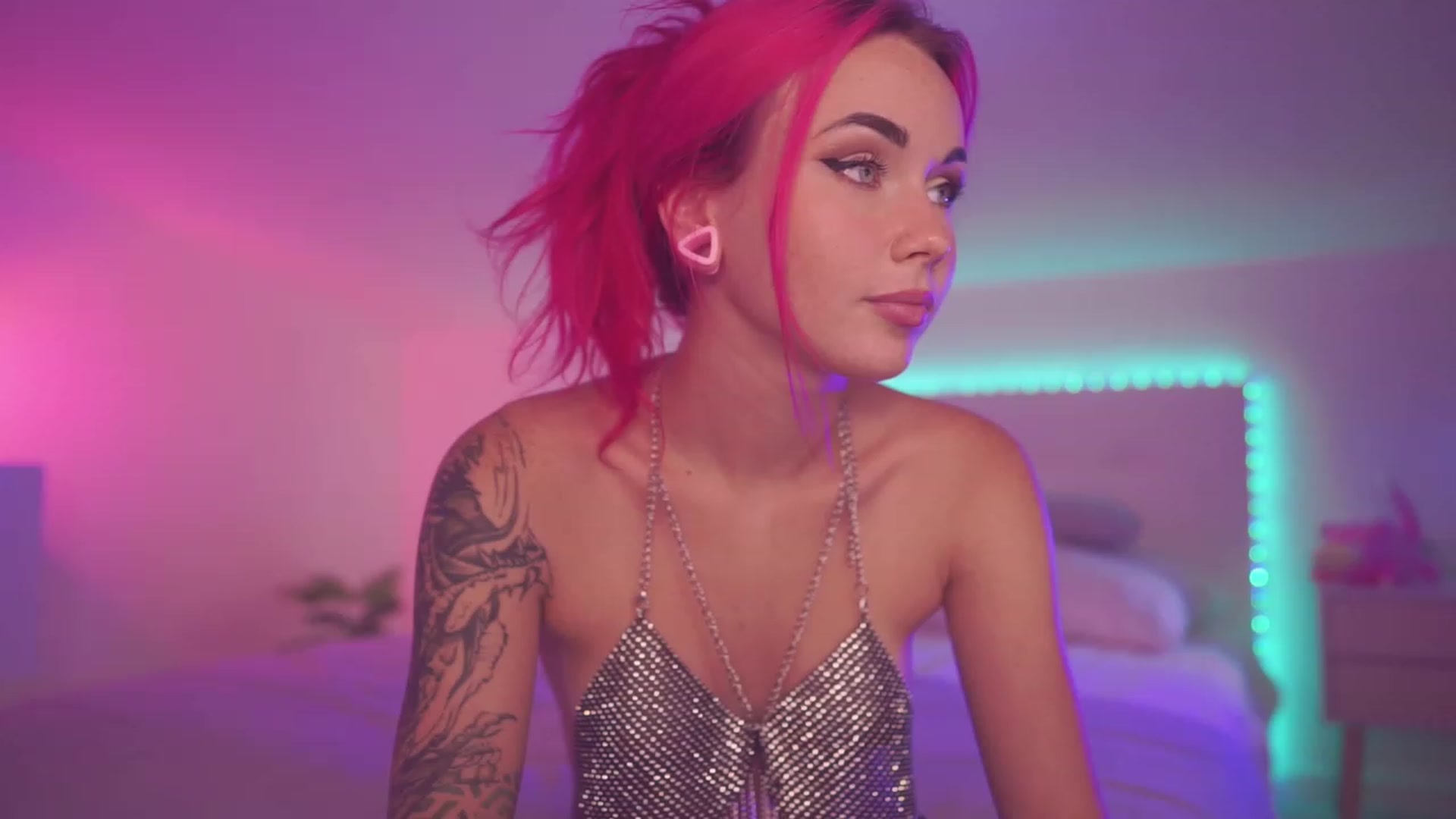 Gallery image thumbnail from Sarah_Pink's myfreecams stream on, 09/23/2023, 18:33 image 3 of 20