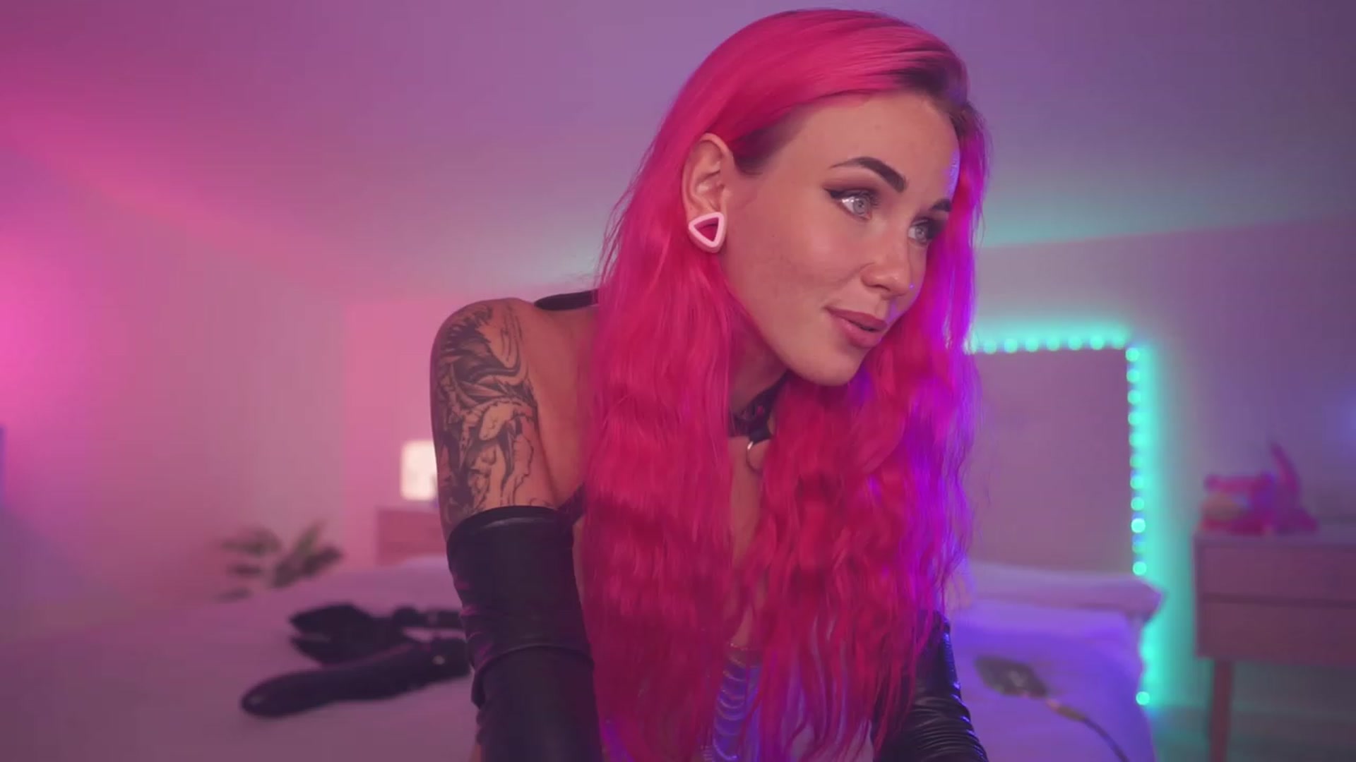Gallery image thumbnail from Sarah_Pink's myfreecams stream on, 09/27/2023, 19:58 image 7 of 20