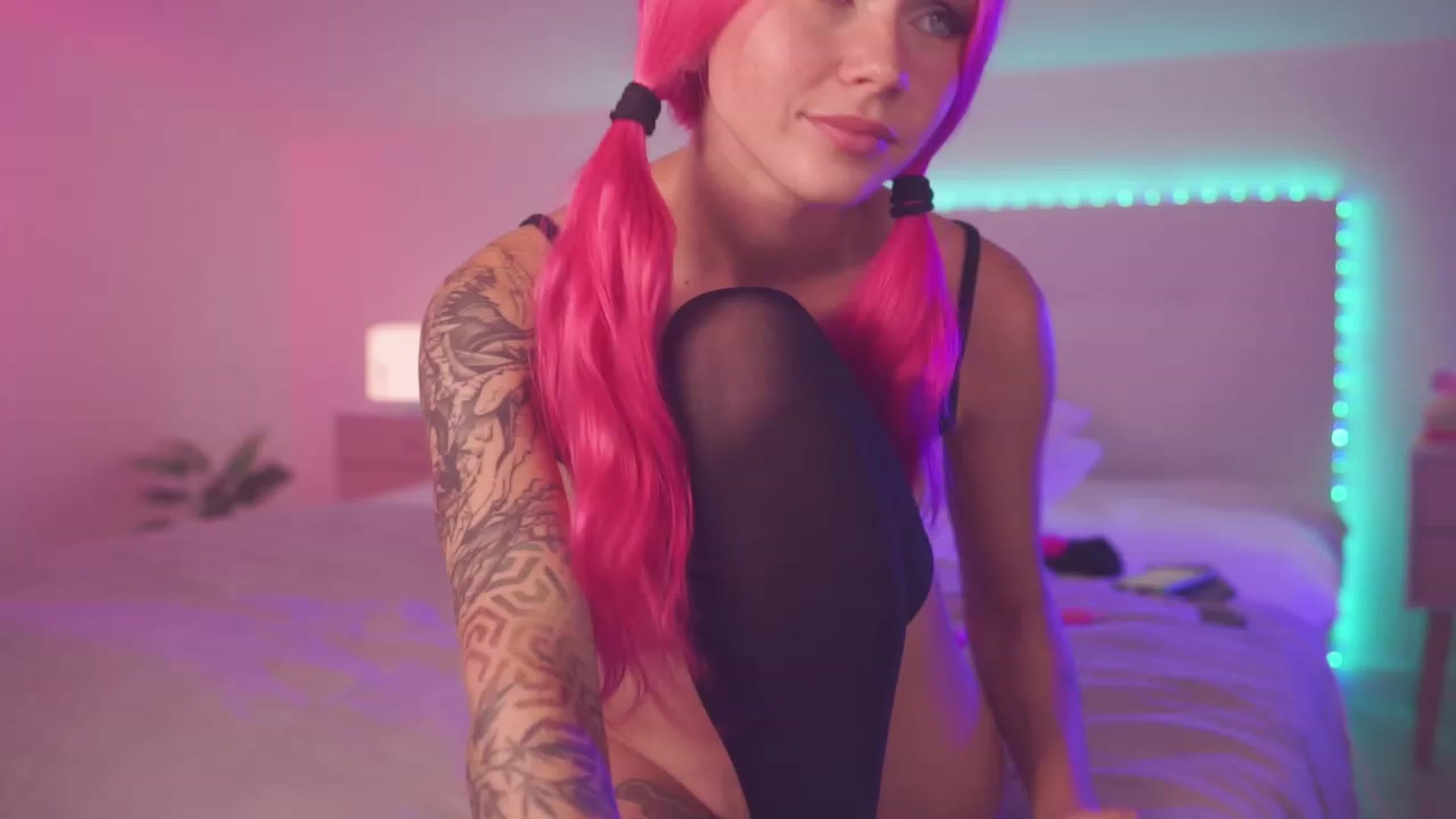 Gallery image thumbnail from Sarah_Pink's myfreecams stream on, 10/02/2023, 17:58 image 16 of 20