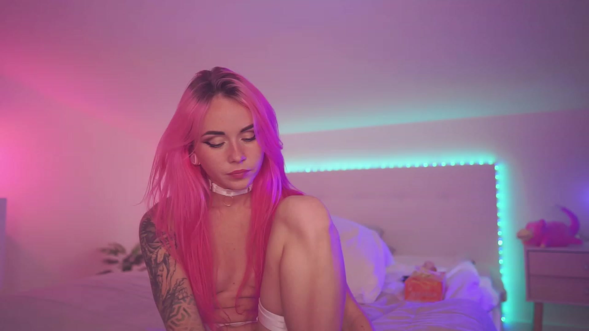 Gallery image thumbnail from Sarah_Pink's myfreecams stream on, 10/09/2023, 19:38 image 20 of 20