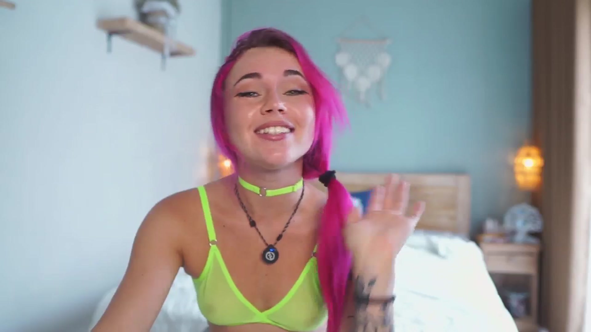 Gallery image thumbnail from Sarah_Pink's myfreecams stream on, 11/27/2025, 02:02 image 10 of 20