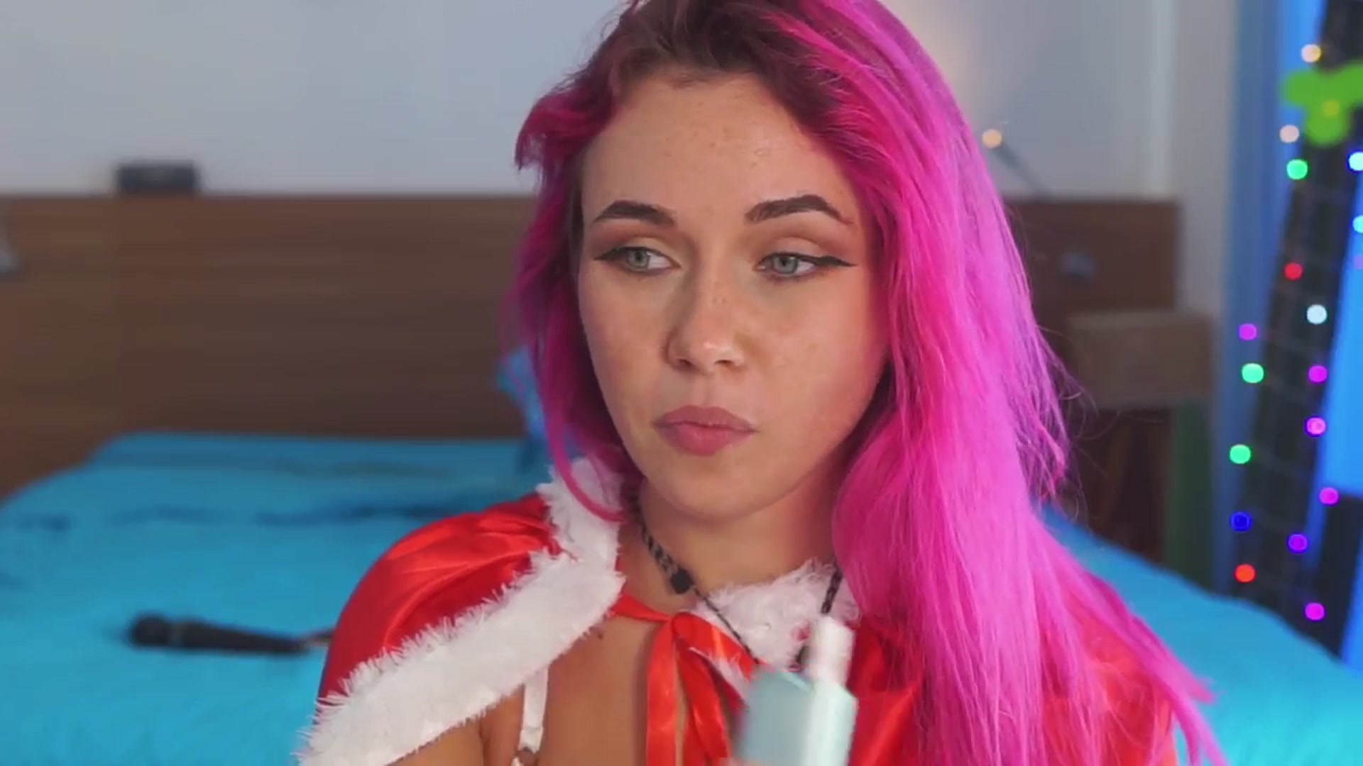 Gallery image thumbnail from Sarah_Pink's myfreecams stream on, 12/25/2025, 04:27 image 11 of 20