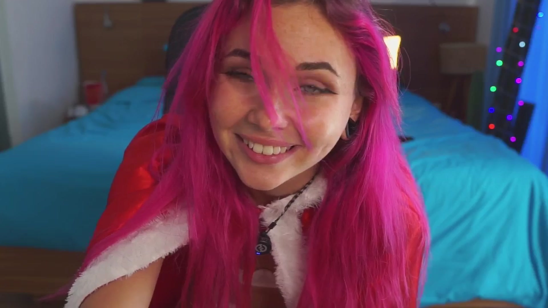 Gallery image thumbnail from Sarah_Pink's myfreecams stream on, 12/25/2025, 04:27 image 6 of 20