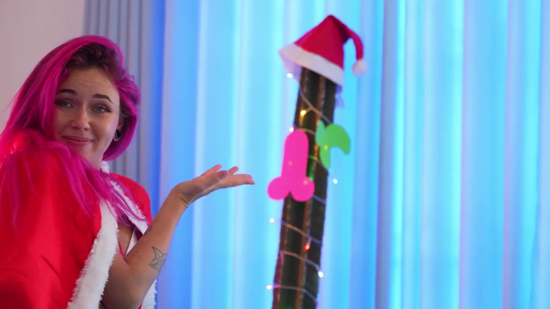 Gallery image thumbnail from Sarah_Pink's myfreecams stream on, 12/25/2025, 06:05 image 11 of 20
