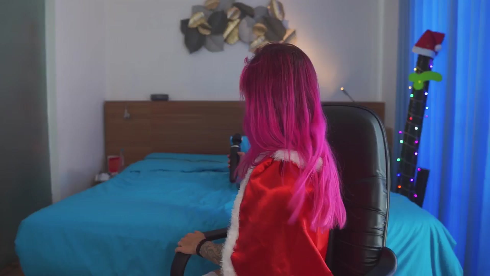 Gallery image thumbnail from Sarah_Pink's myfreecams stream on, 12/25/2025, 06:05 image 2 of 20