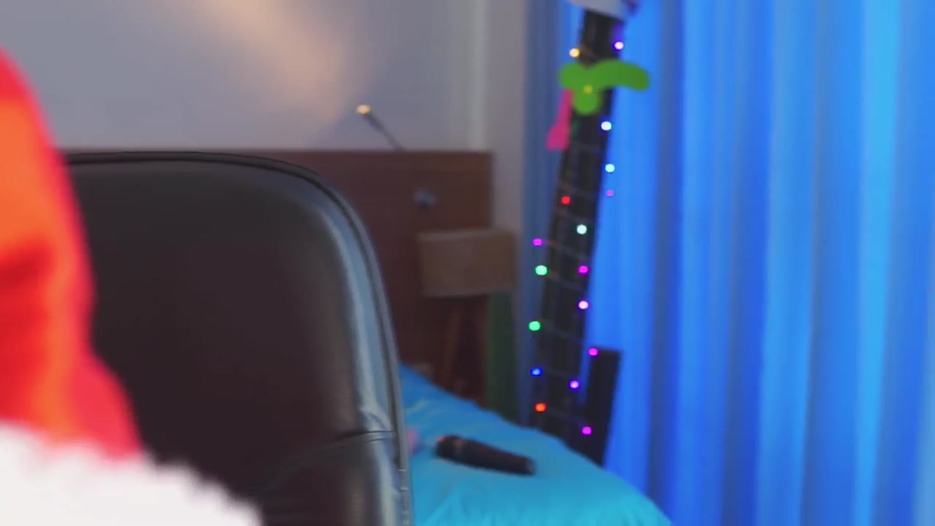 Gallery image thumbnail from Sarah_Pink's myfreecams stream on, 12/25/2025, 06:05 image 12 of 20