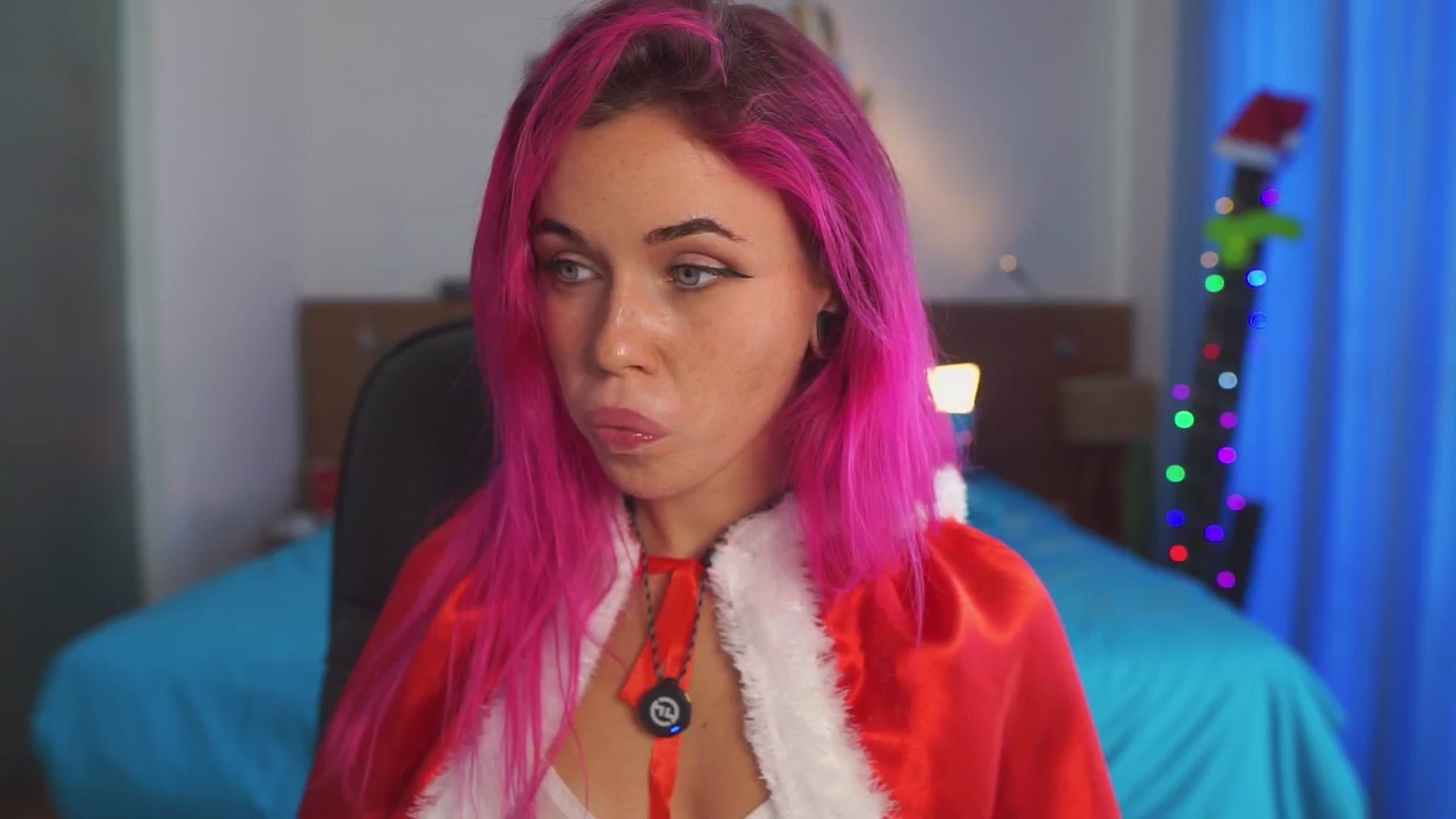 Gallery image thumbnail from Sarah_Pink's myfreecams stream on, 12/25/2025, 06:05 image 1 of 20