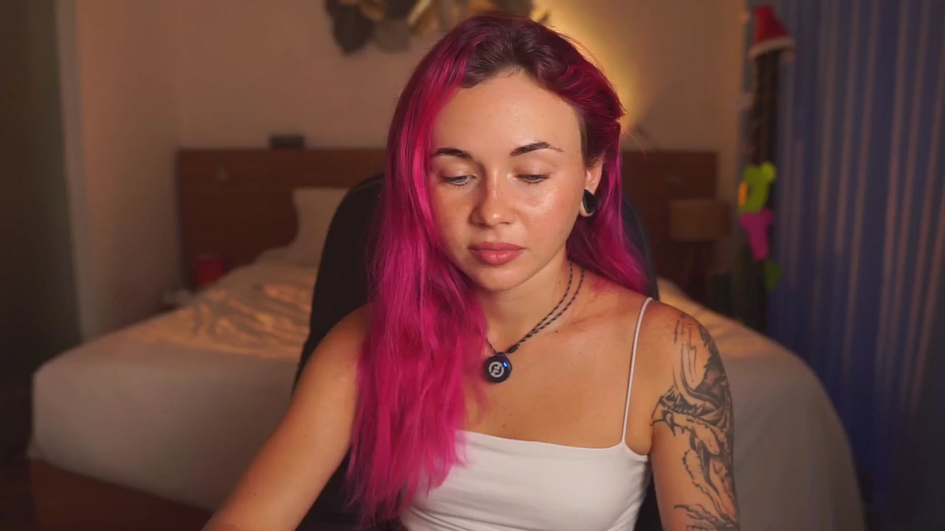 Gallery image thumbnail from Sarah_Pink's myfreecams stream on, 12/27/2025, 02:43 image 4 of 20