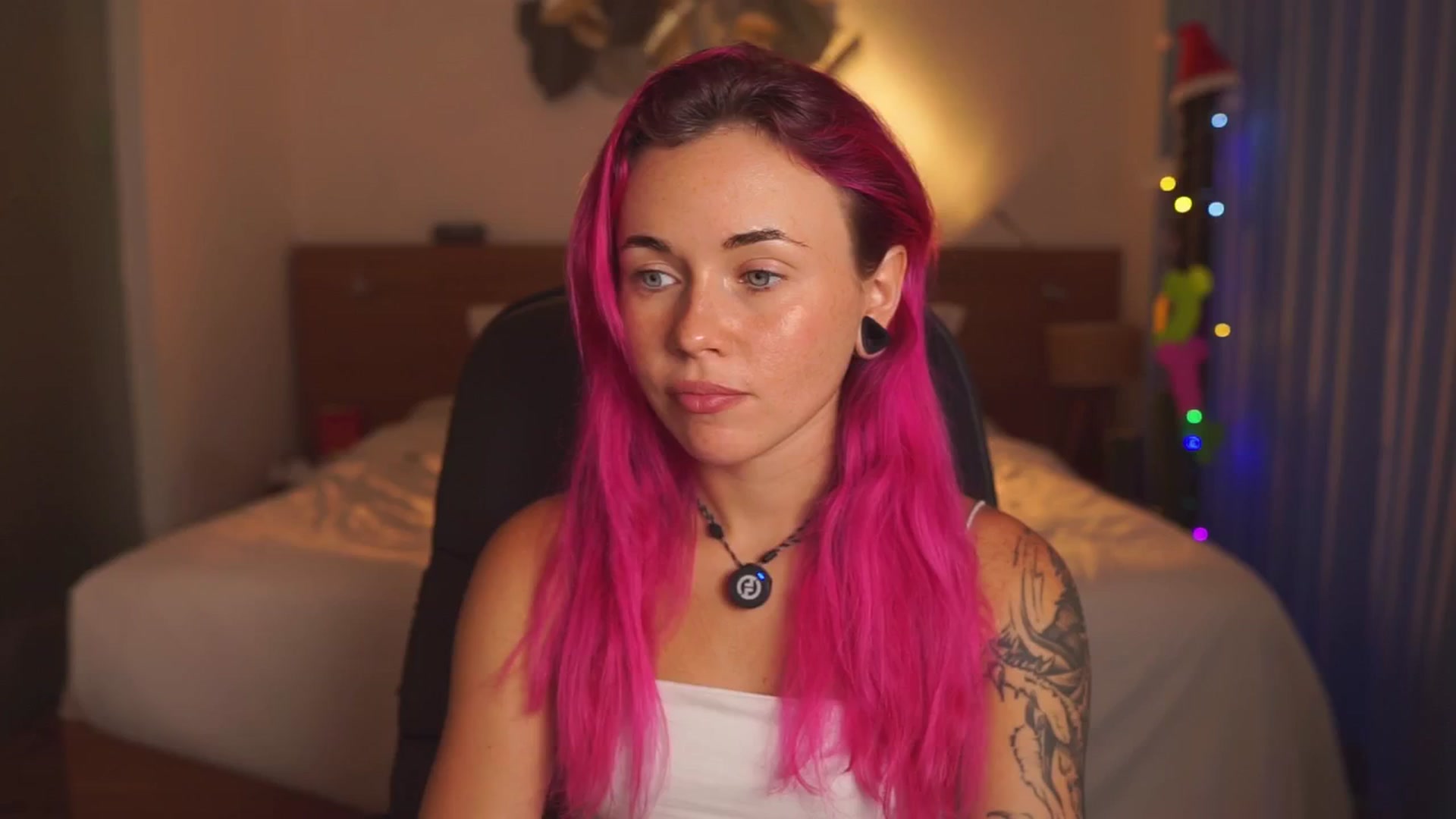 Gallery image thumbnail from Sarah_Pink's myfreecams stream on, 12/27/2025, 02:43 image 12 of 20