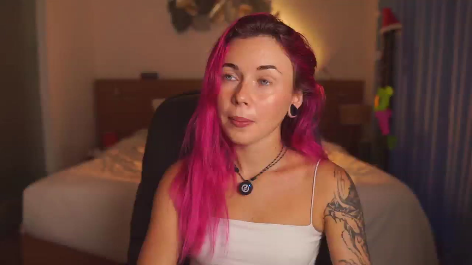 Gallery image thumbnail from Sarah_Pink's myfreecams stream on, 12/27/2025, 02:43 image 10 of 20