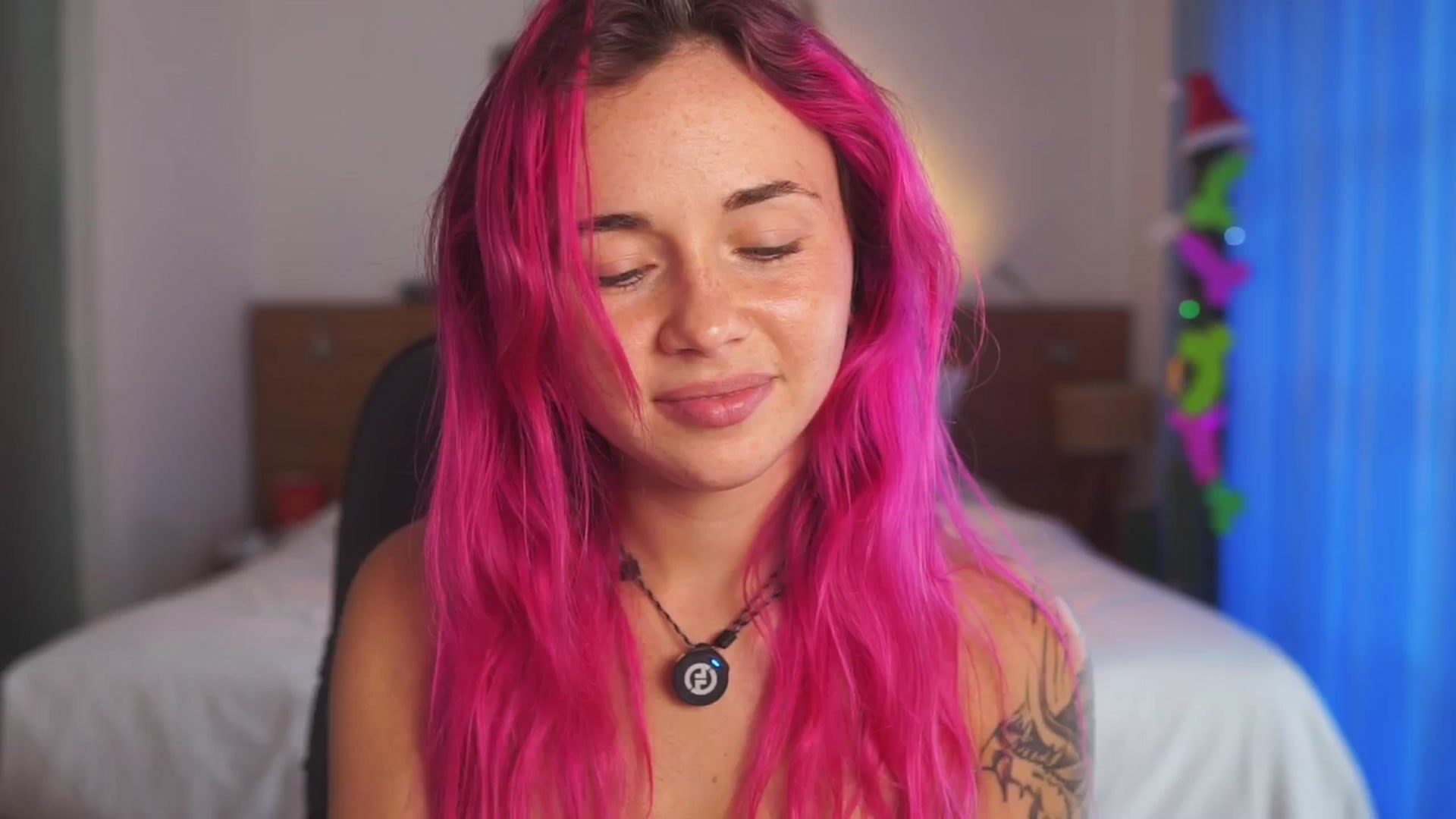 Gallery image thumbnail from Sarah_Pink's myfreecams stream on, 12/27/2025, 06:12 image 11 of 20