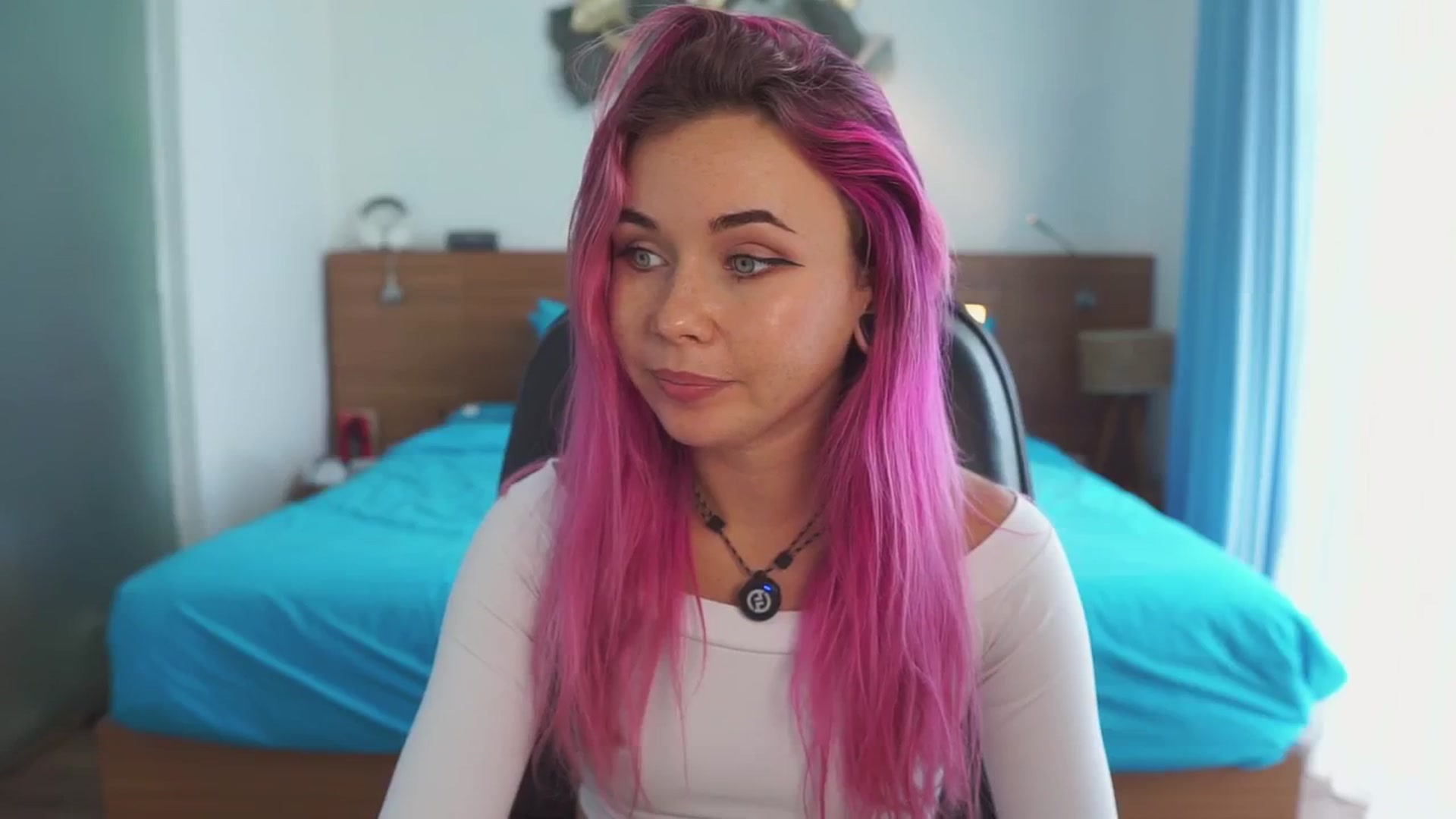Gallery image thumbnail from Sarah_Pink's myfreecams stream on, 01/03/2026, 03:06 image 10 of 20