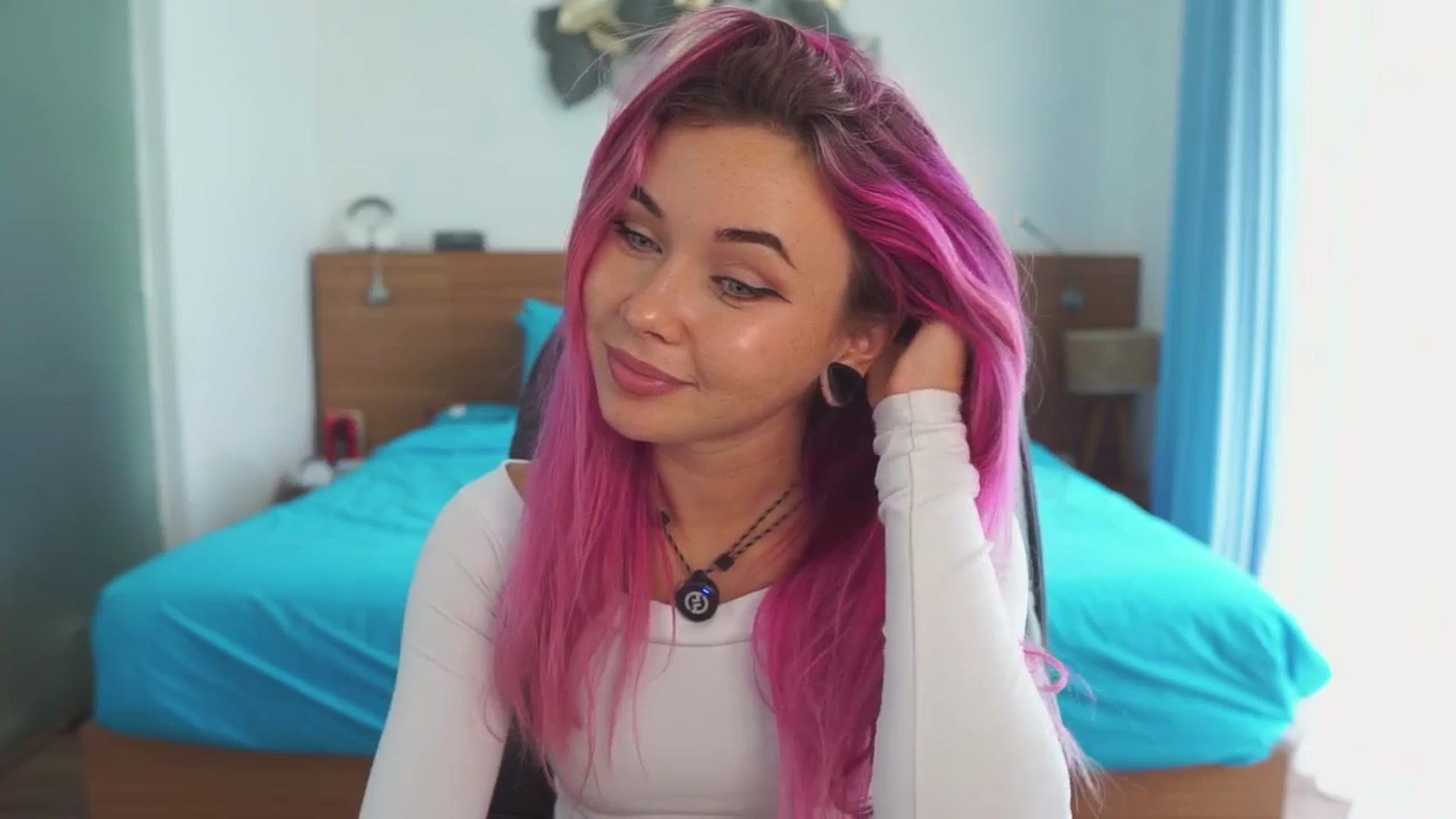 Gallery image thumbnail from Sarah_Pink's myfreecams stream on, 01/03/2026, 03:06 image 12 of 20