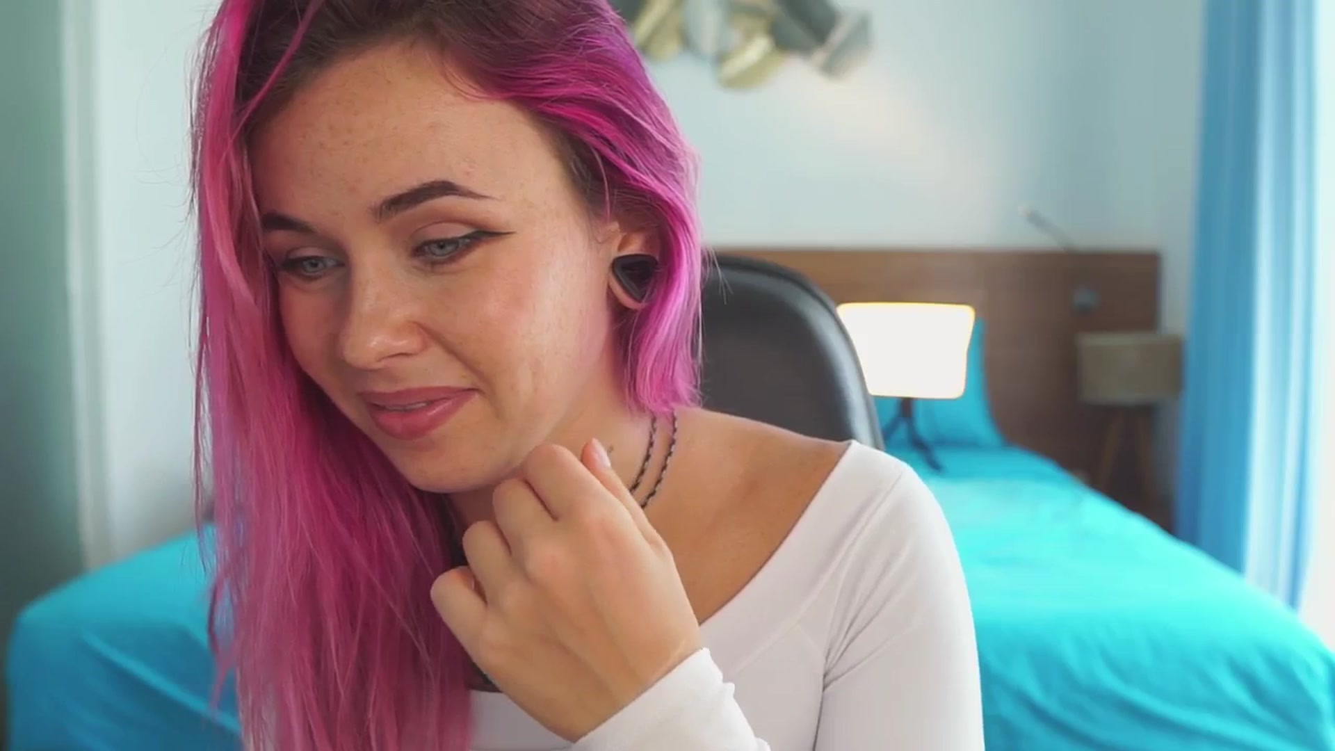 Gallery image thumbnail from Sarah_Pink's myfreecams stream on, 01/03/2026, 03:06 image 5 of 20