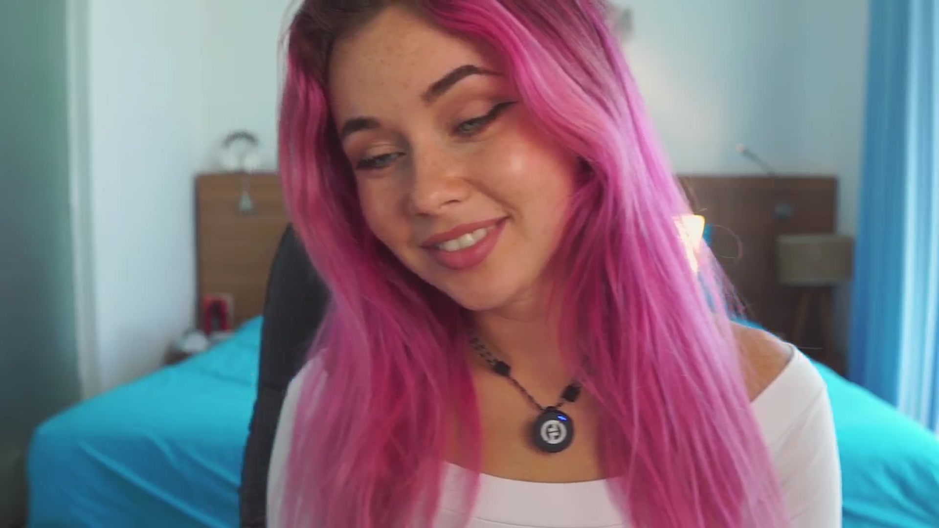 Gallery image thumbnail from Sarah_Pink's myfreecams stream on, 01/03/2026, 03:06 image 2 of 20
