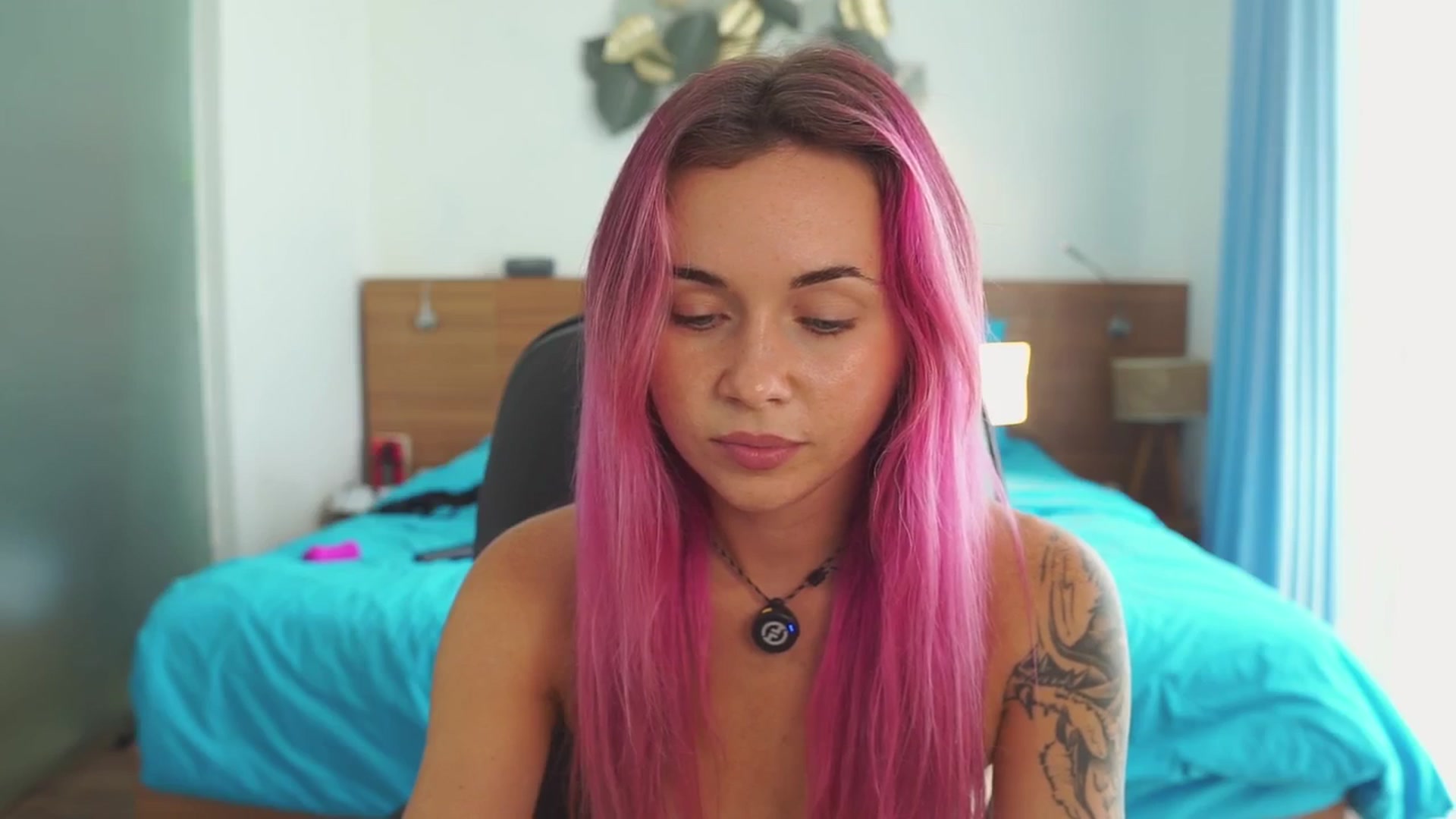 Gallery image thumbnail from Sarah_Pink's myfreecams stream on, 01/04/2026, 05:33 image 12 of 20