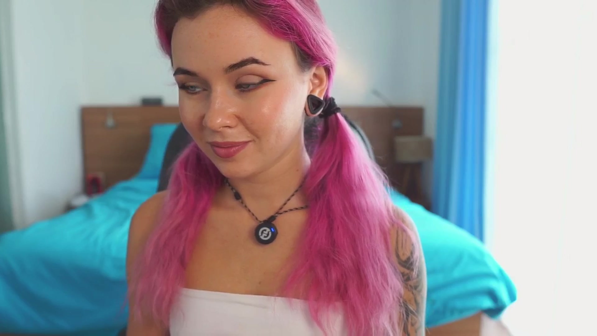 Gallery image thumbnail from Sarah_Pink's myfreecams stream on, 01/05/2026, 06:47 image 5 of 20