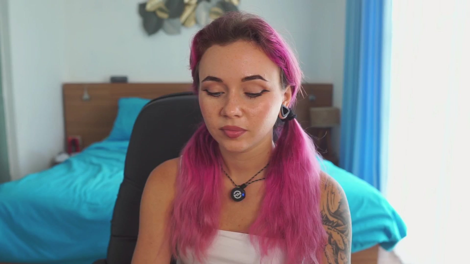 Gallery image thumbnail from Sarah_Pink's myfreecams stream on, 01/05/2026, 06:47 image 3 of 20