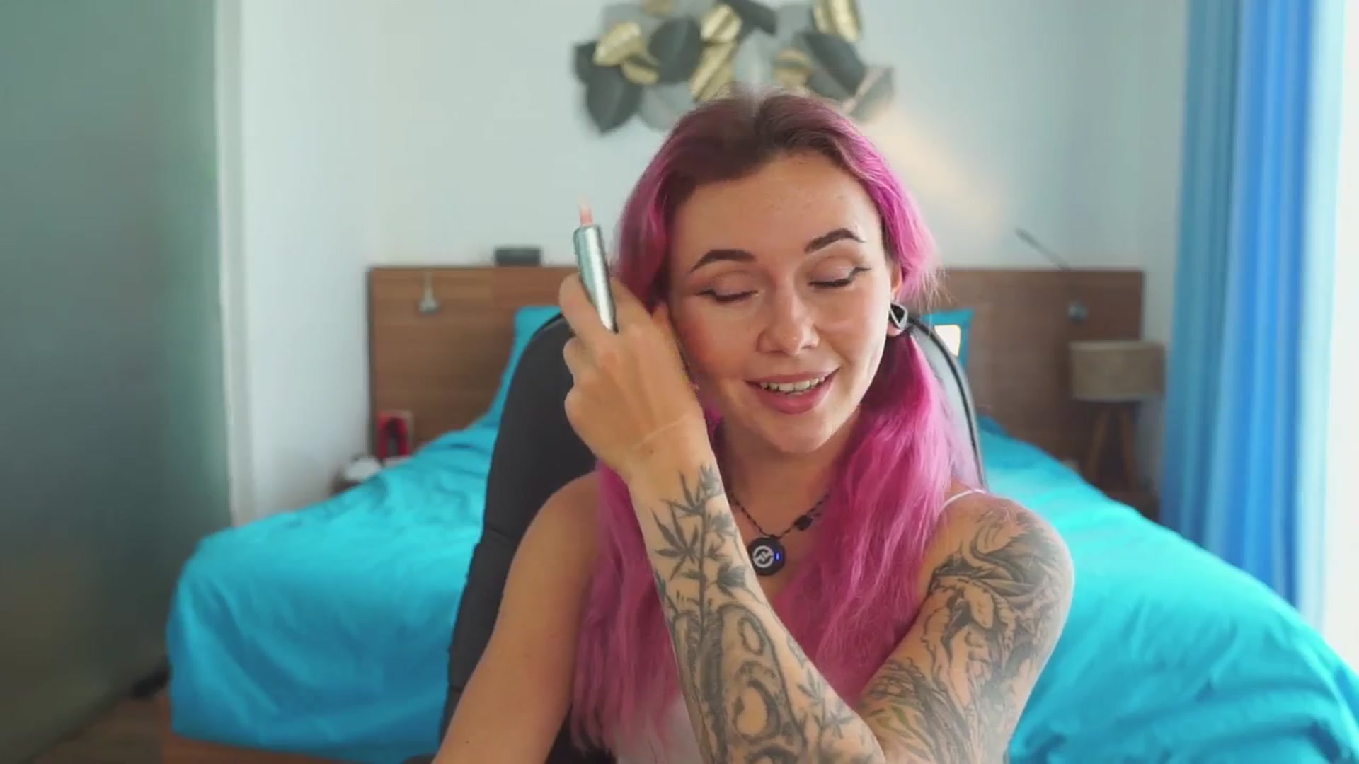 Gallery image thumbnail from Sarah_Pink's myfreecams stream on, 01/05/2026, 06:47 image 12 of 20