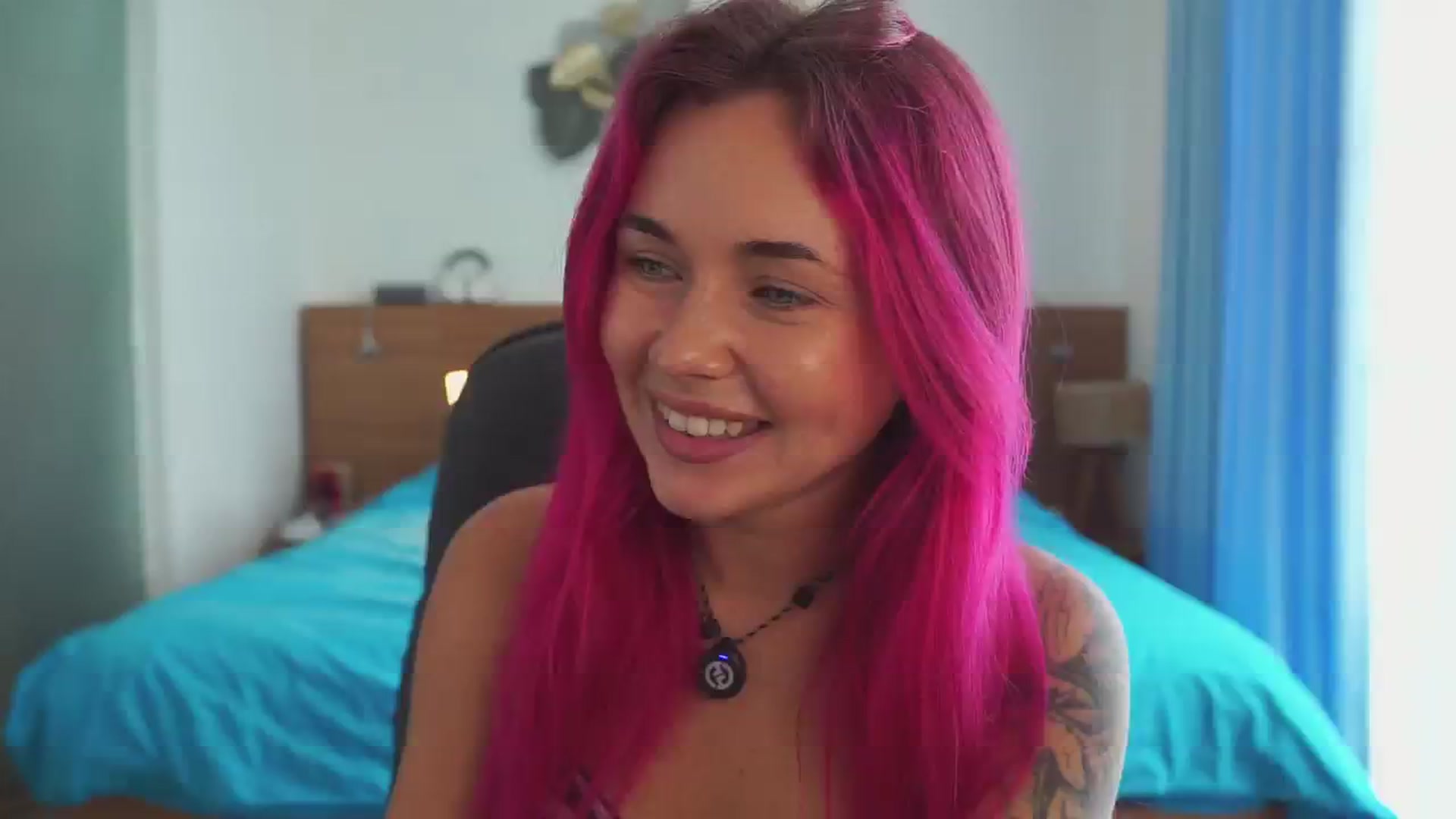 Gallery image thumbnail from Sarah_Pink's myfreecams stream on, 01/09/2026, 01:39 image 10 of 20