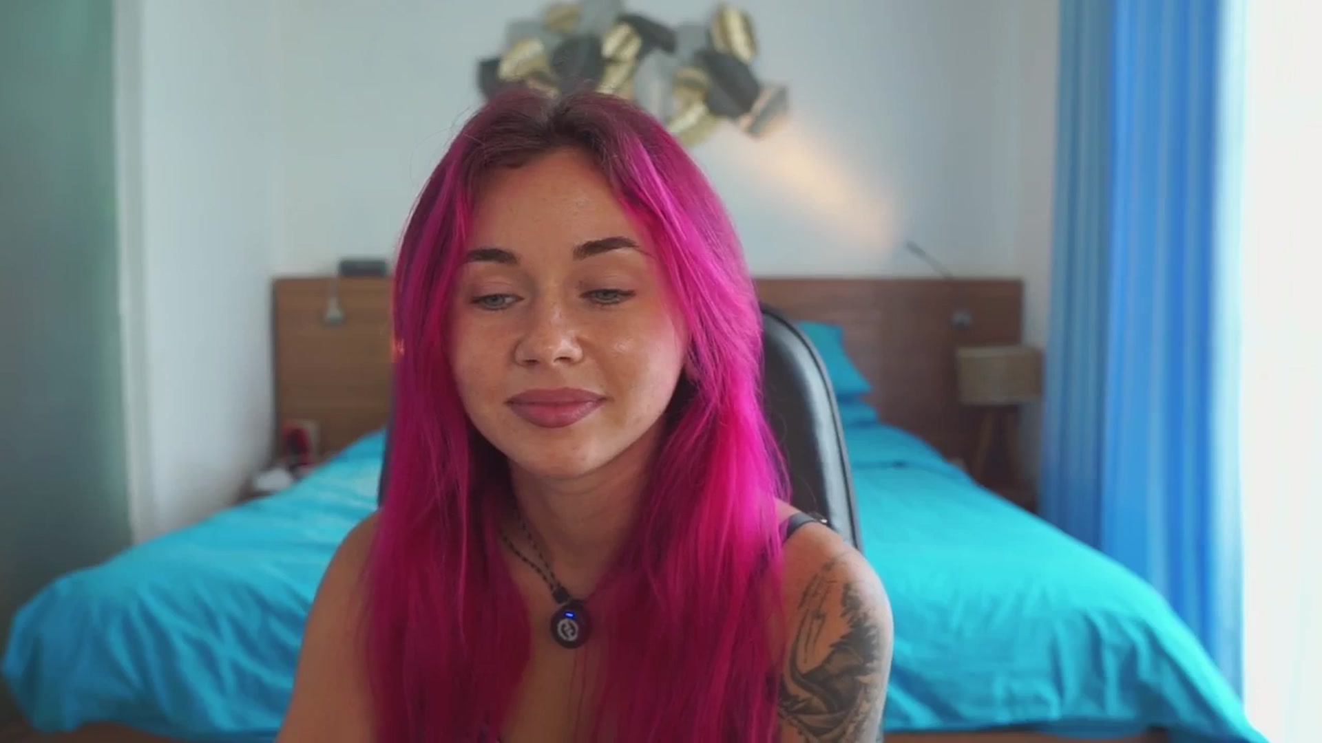 Gallery image thumbnail from Sarah_Pink's myfreecams stream on, 01/09/2026, 01:39 image 14 of 20