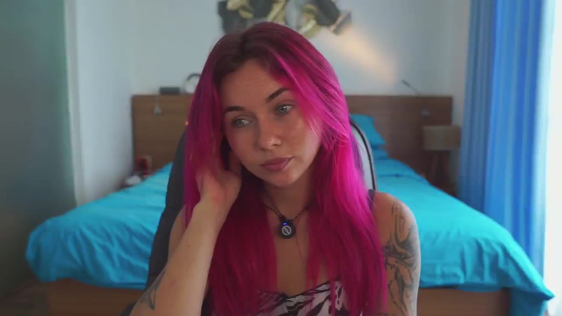 Gallery image thumbnail from Sarah_Pink's myfreecams stream on, 01/09/2026, 01:39 image 6 of 20