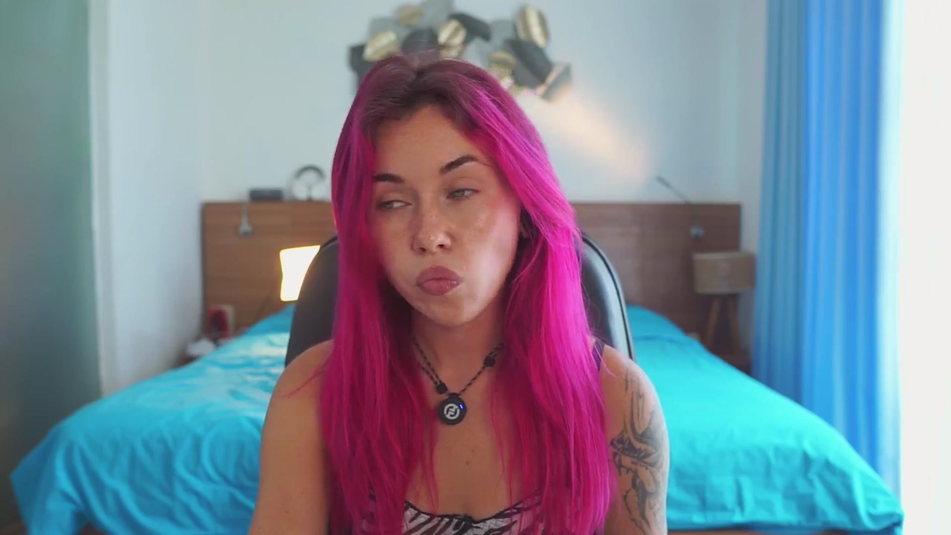Gallery image thumbnail from Sarah_Pink's myfreecams stream on, 01/09/2026, 05:13 image 6 of 20