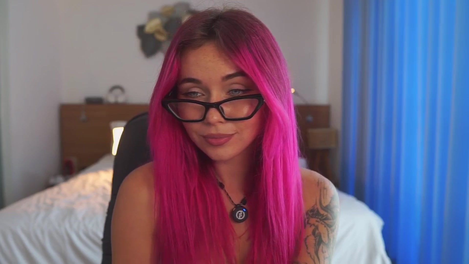 Gallery image thumbnail from Sarah_Pink's myfreecams stream on, 01/10/2026, 05:59 image 12 of 20
