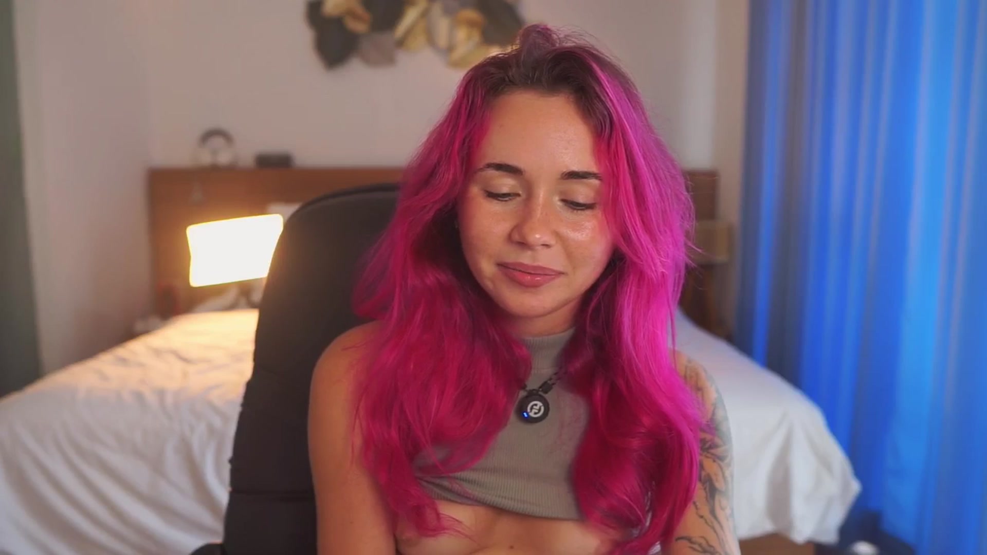 Gallery image thumbnail from Sarah_Pink's myfreecams stream on, 01/11/2026, 07:34 image 16 of 20