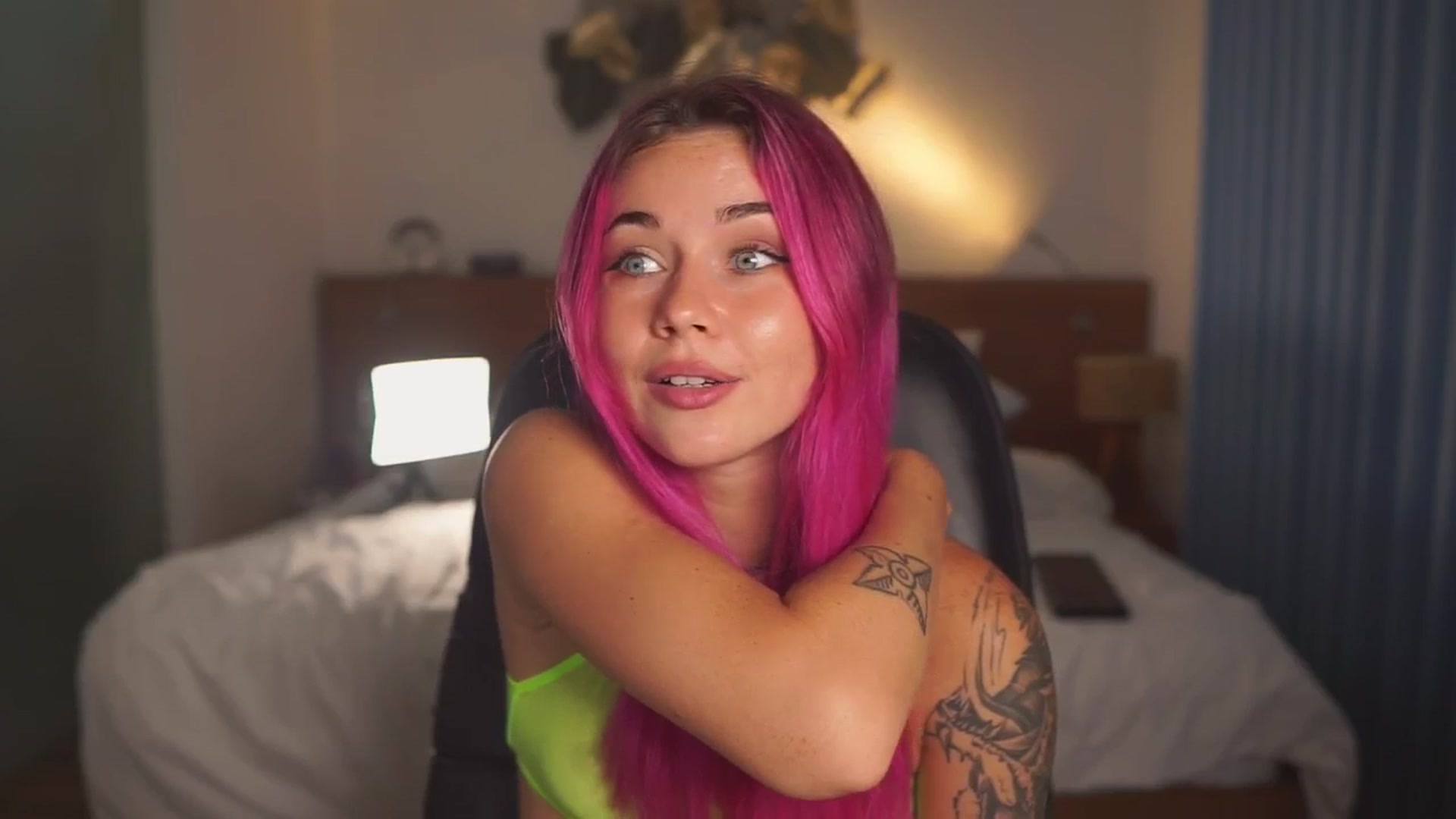 Gallery image thumbnail from Sarah_Pink's myfreecams stream on, 01/13/2026, 12:26 image 4 of 20