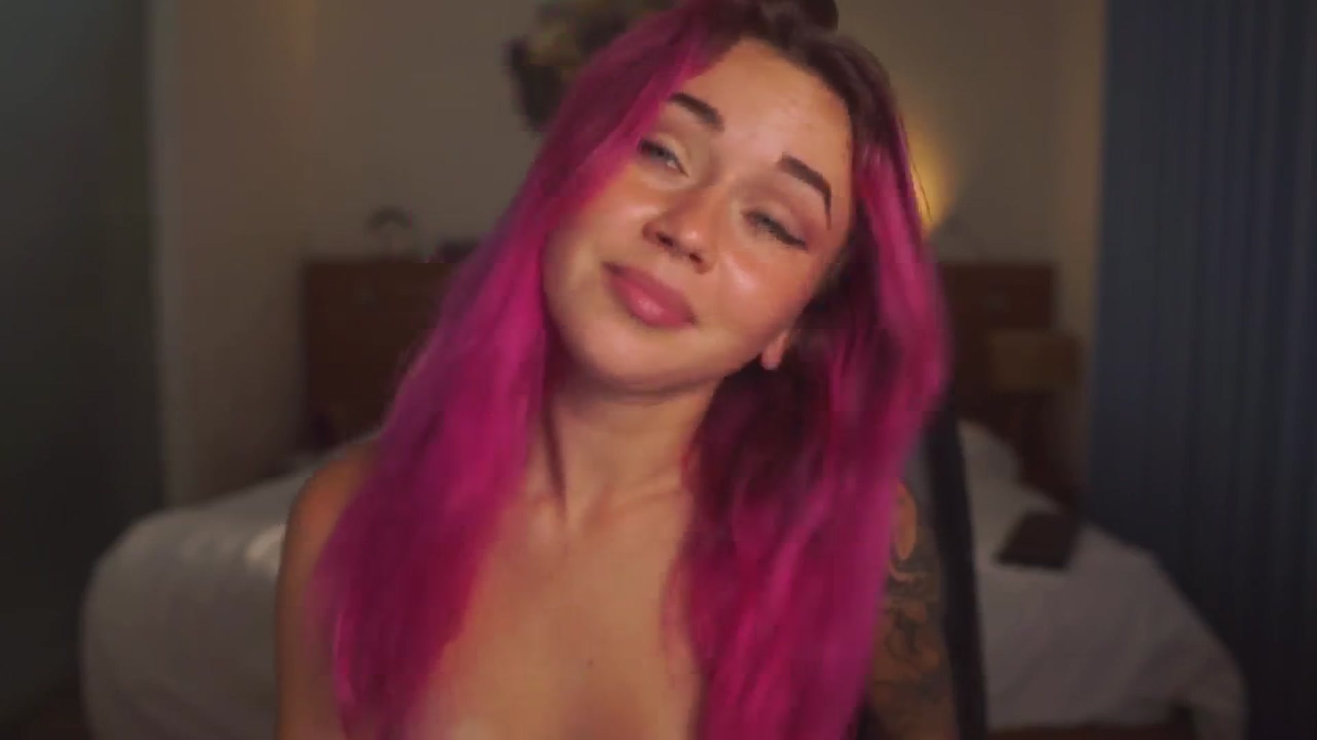 Gallery image thumbnail from Sarah_Pink's myfreecams stream on, 01/13/2026, 14:40 image 20 of 20