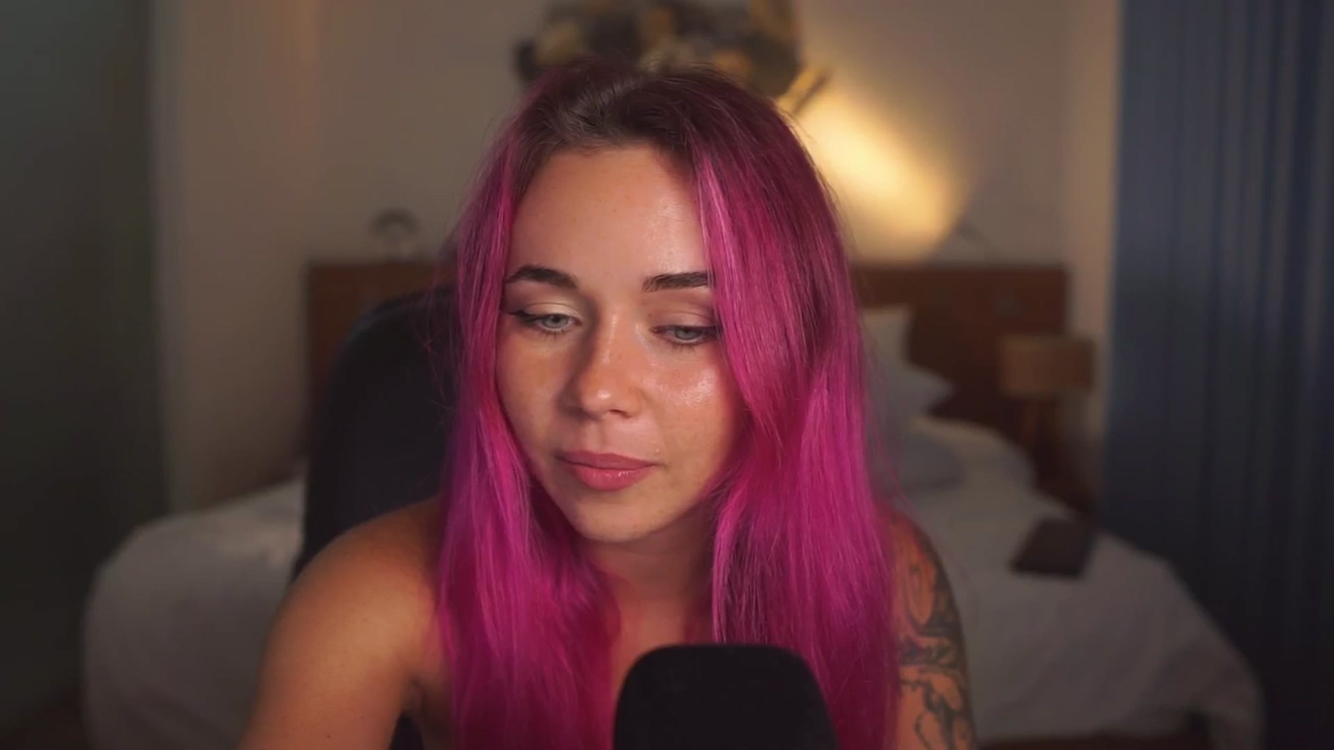 Gallery image thumbnail from Sarah_Pink's myfreecams stream on, 01/13/2026, 14:40 image 16 of 20
